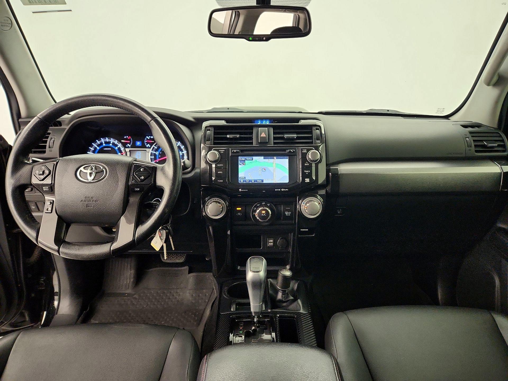Thumbnail: 2017 Toyota 4Runner - 9