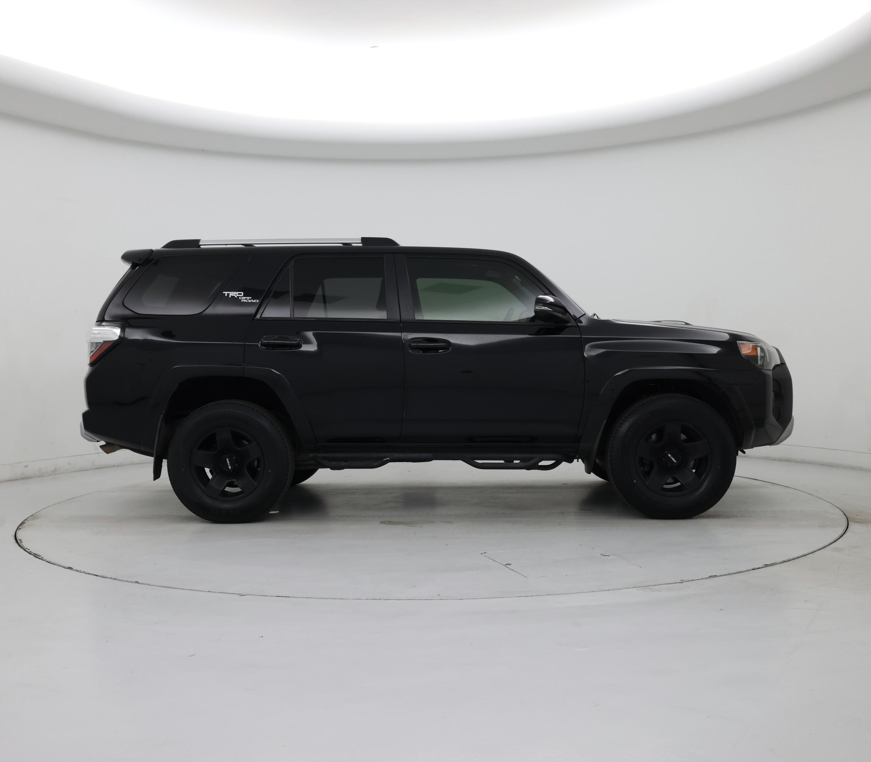 Thumbnail: 2017 Toyota 4Runner - 7