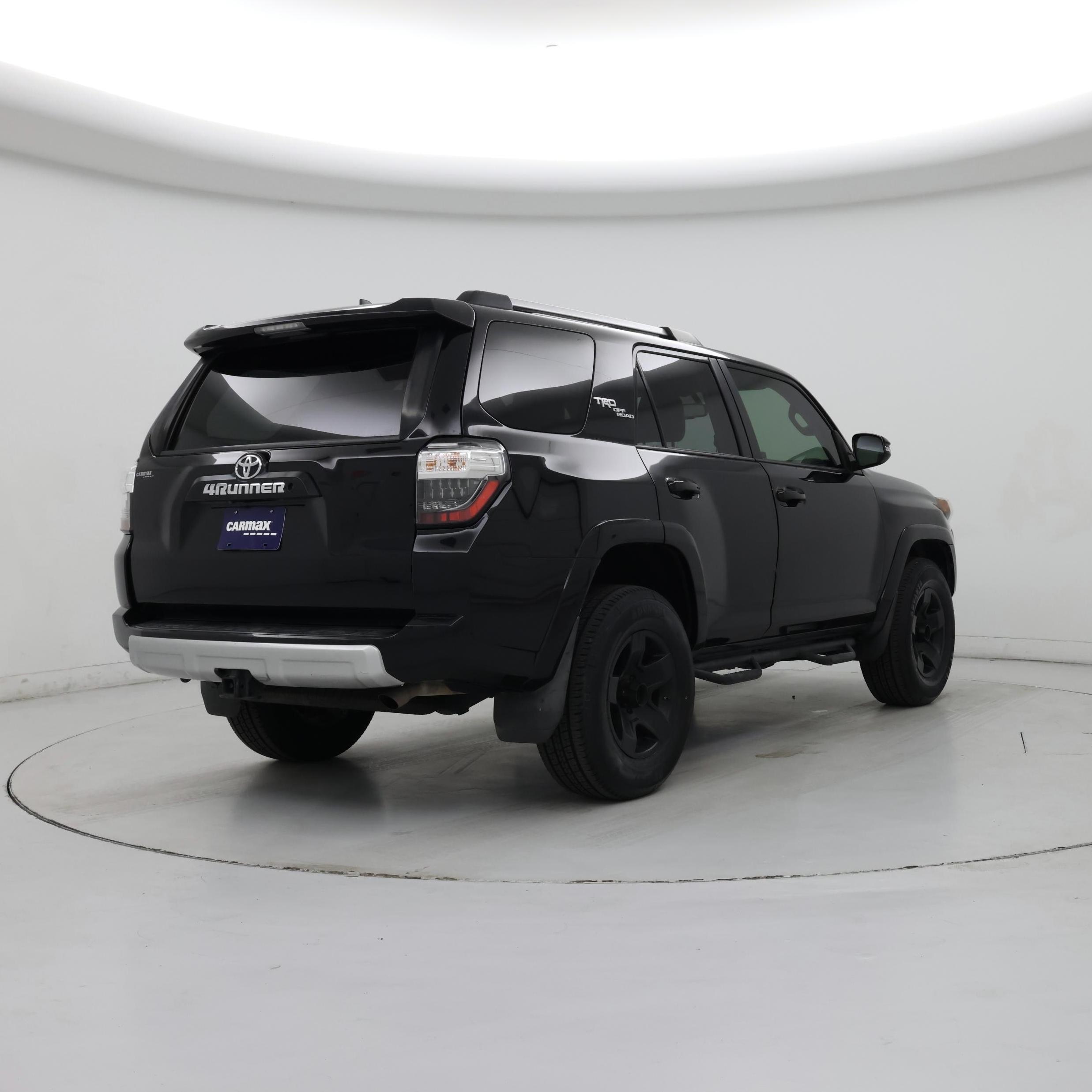 Thumbnail: 2017 Toyota 4Runner - 8