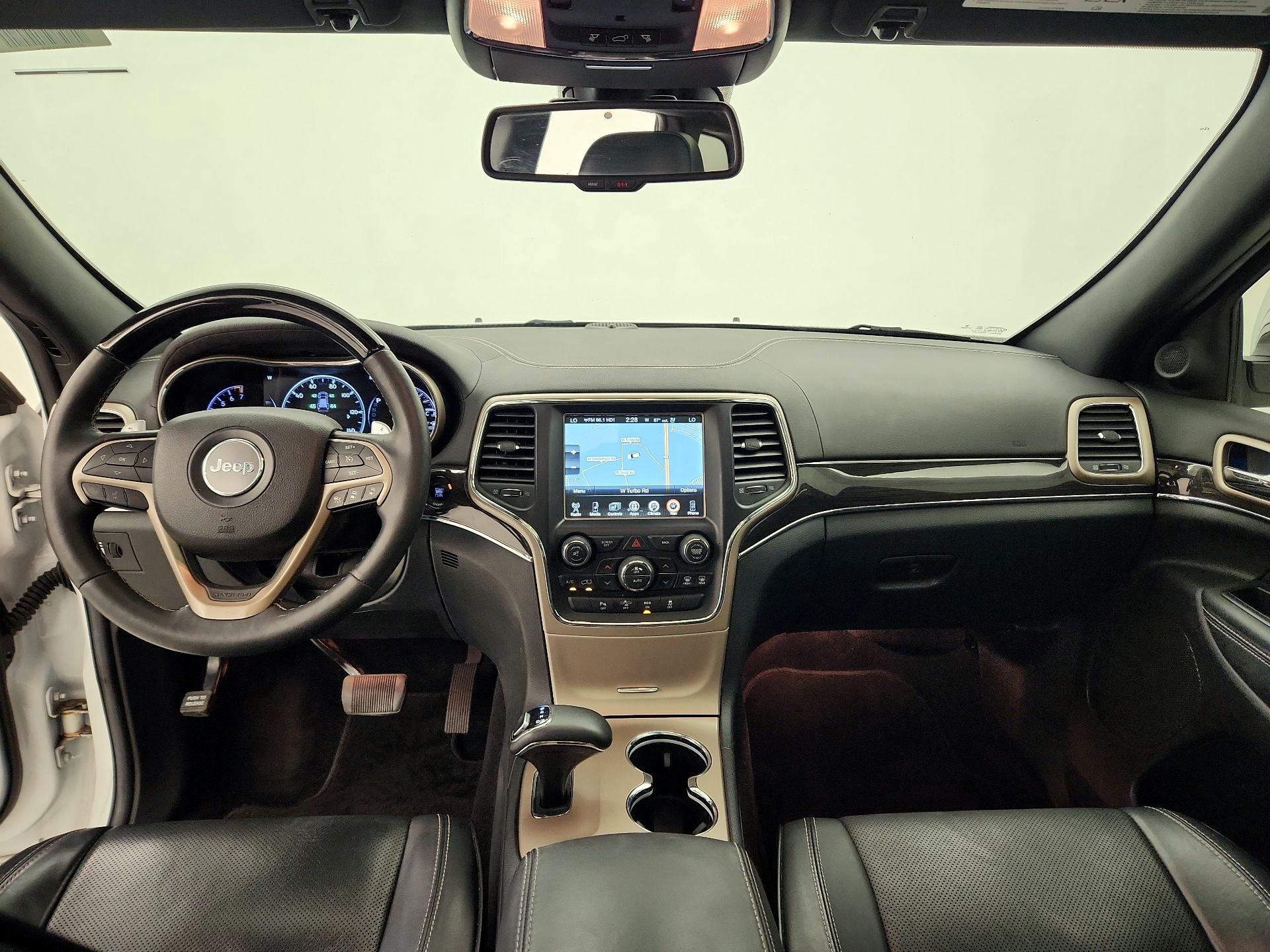 Thumbnail: 2015 Jeep Grand Cherokee - 9