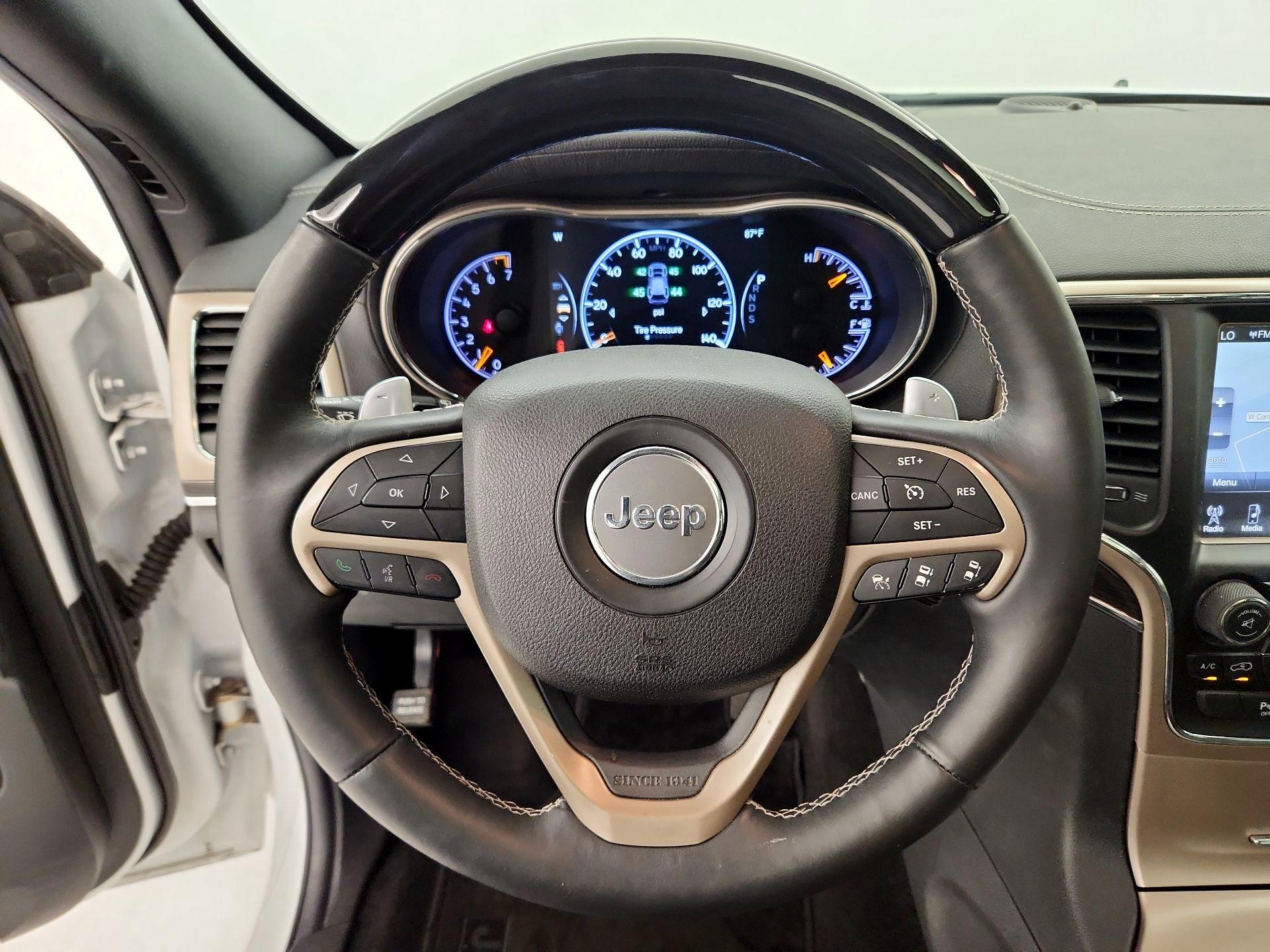 Thumbnail: 2015 Jeep Grand Cherokee - 10