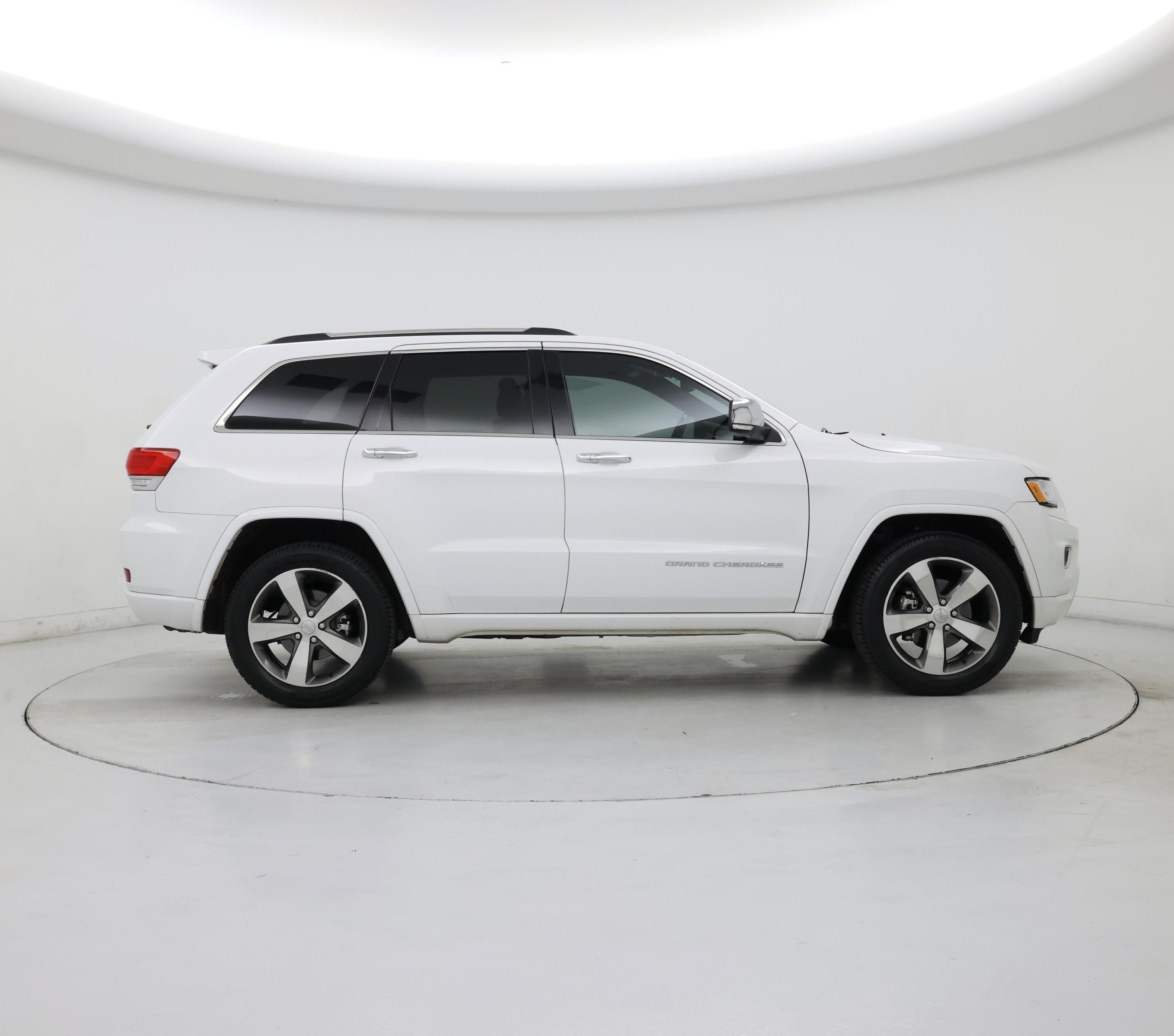 Thumbnail: 2015 Jeep Grand Cherokee - 7