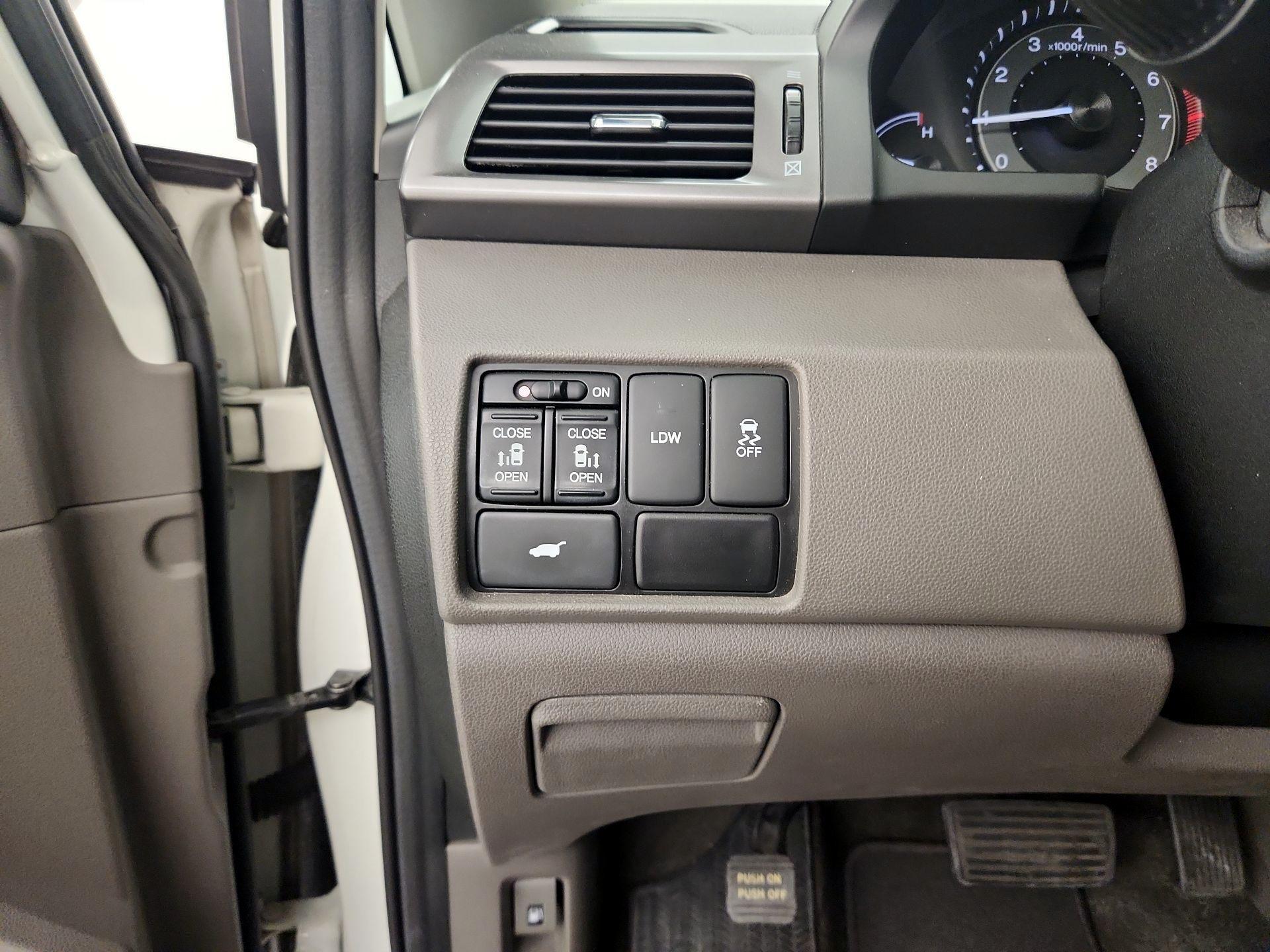 Thumbnail: 2014 Honda Odyssey - 13