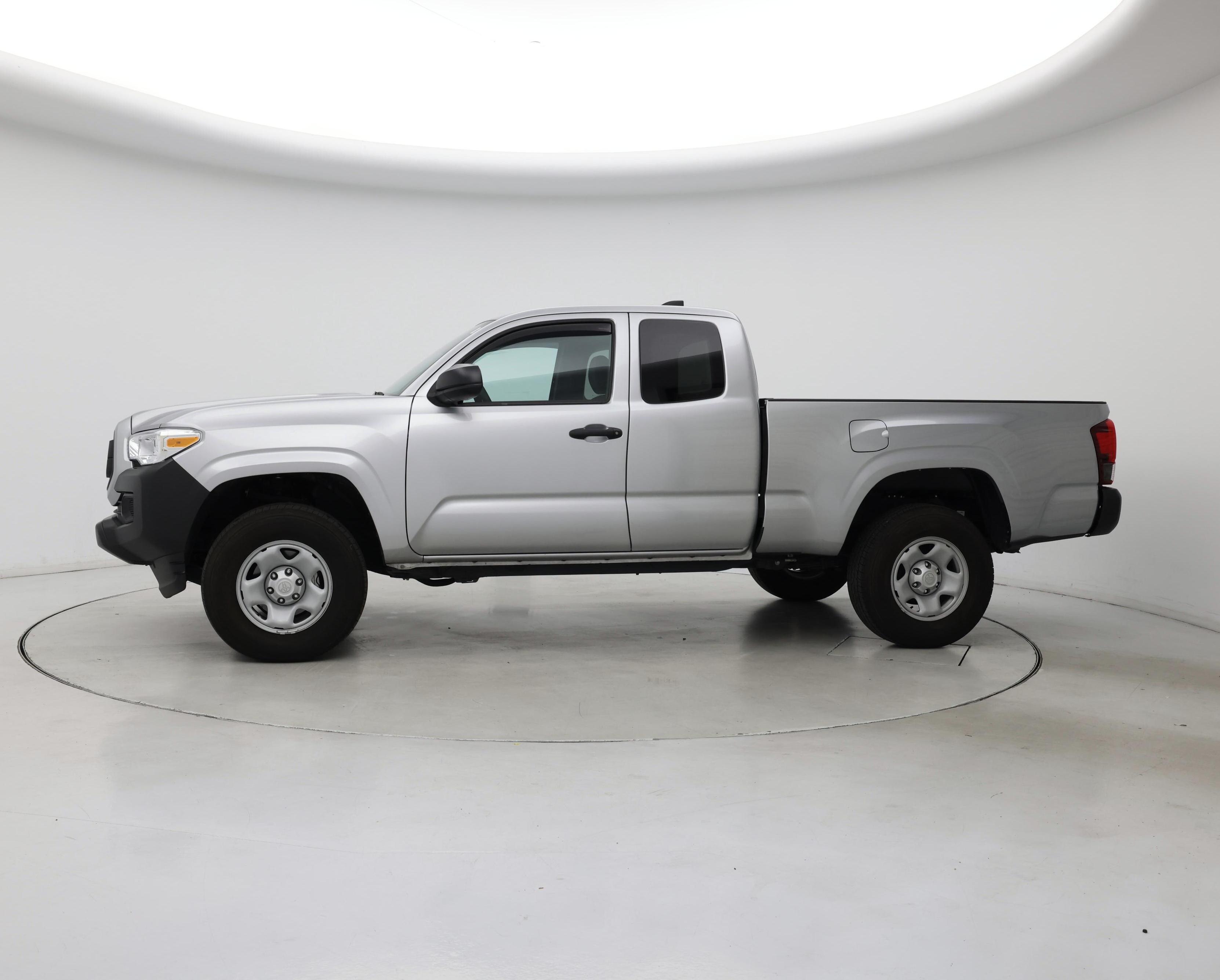 Thumbnail: 2023 Toyota Tacoma - 3