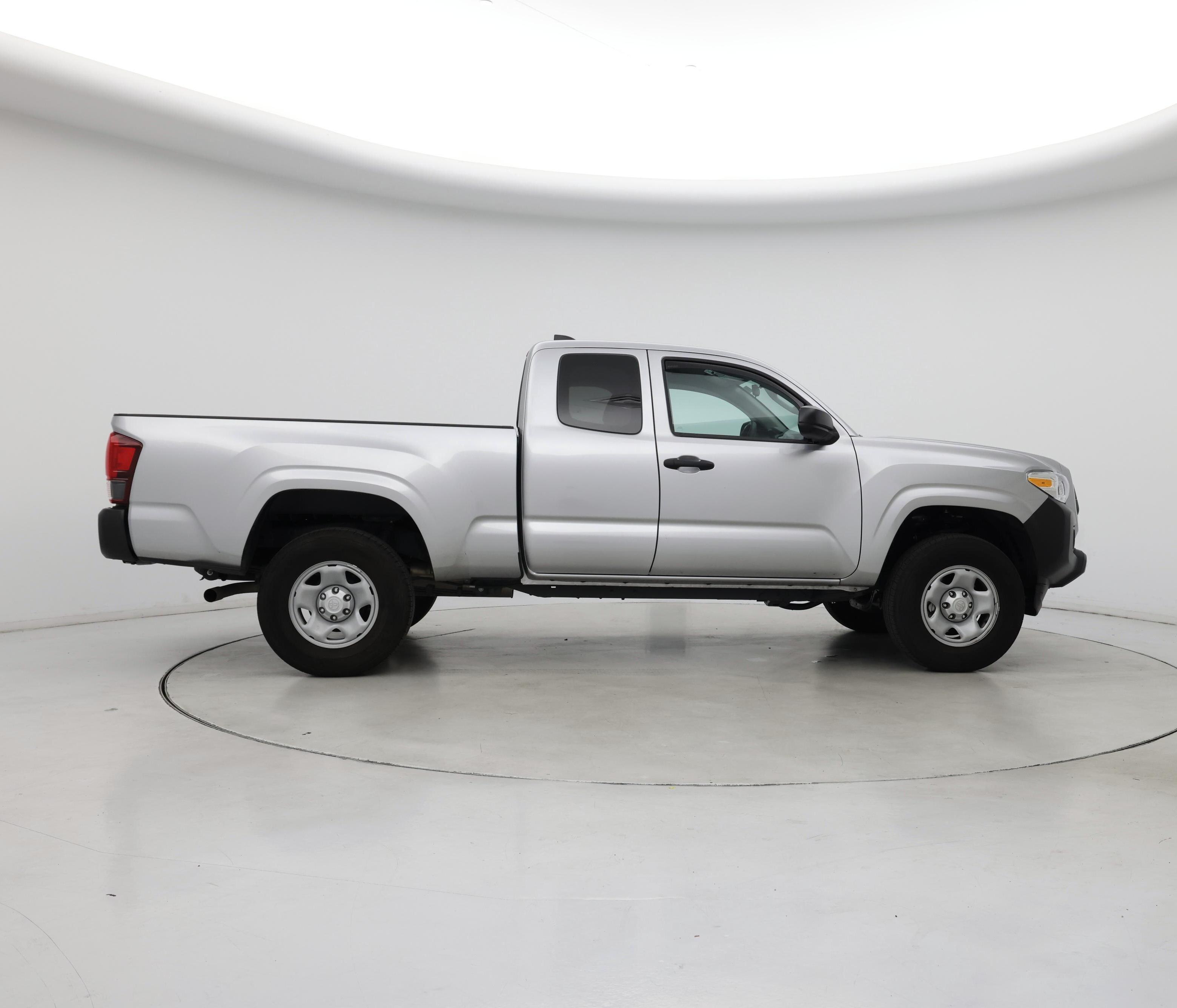 Thumbnail: 2023 Toyota Tacoma - 7