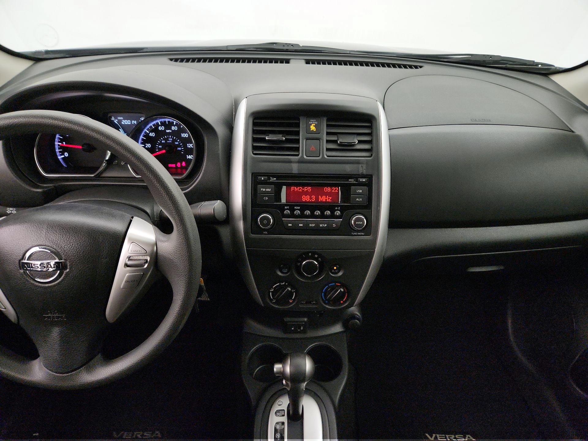 Thumbnail: 2017 Nissan Versa - 9