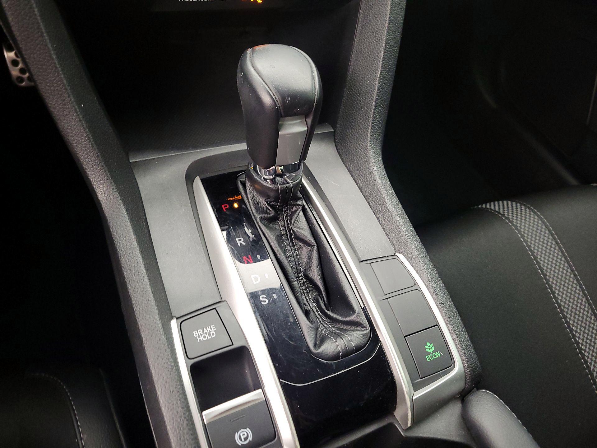 Thumbnail: 2019 Honda Civic - 17