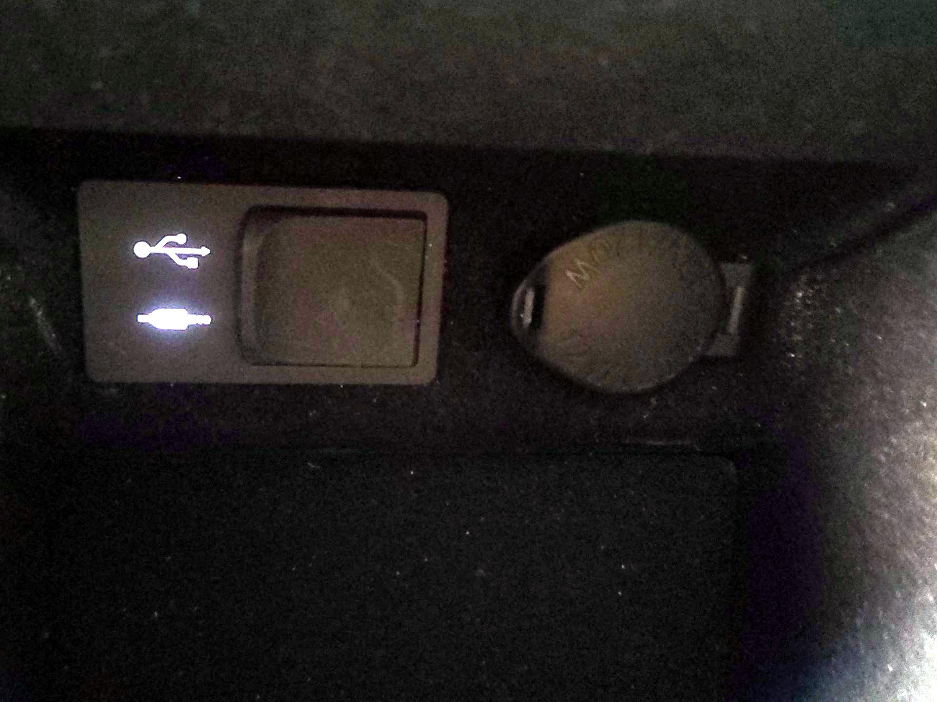 Thumbnail: 2014 Lexus ES - 18