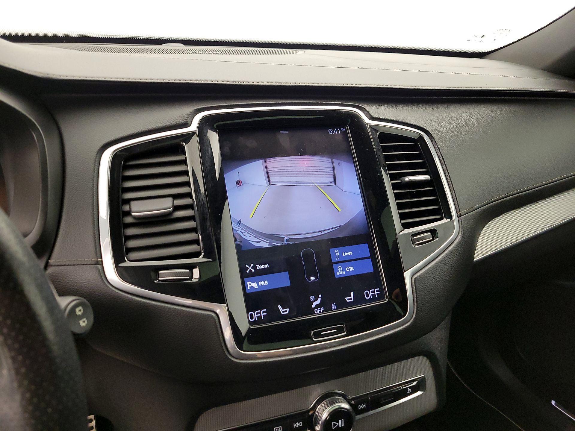 Thumbnail: 2019 Volvo XC90 - 14
