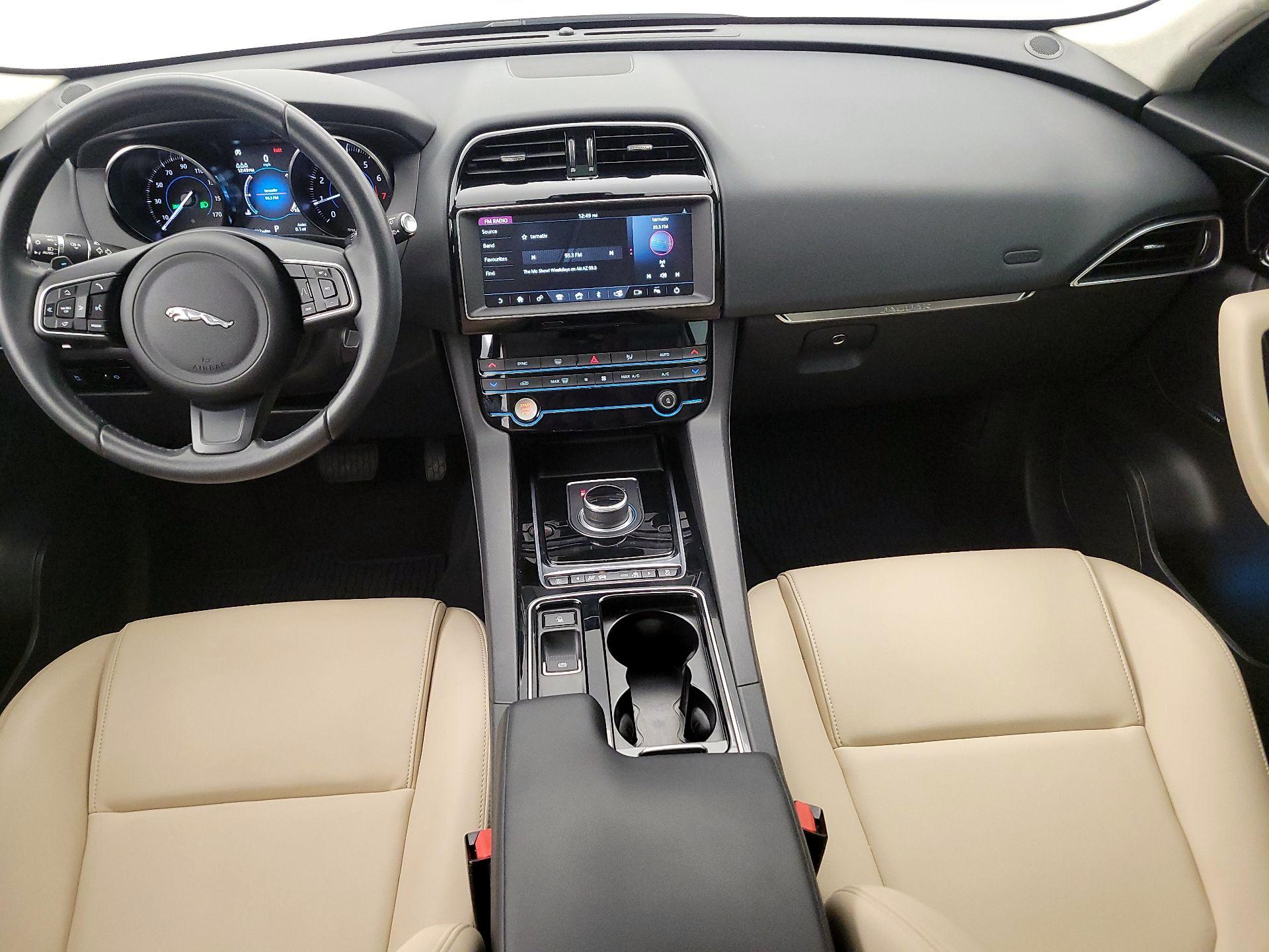 Thumbnail: 2020 Jaguar F-Pace - 9