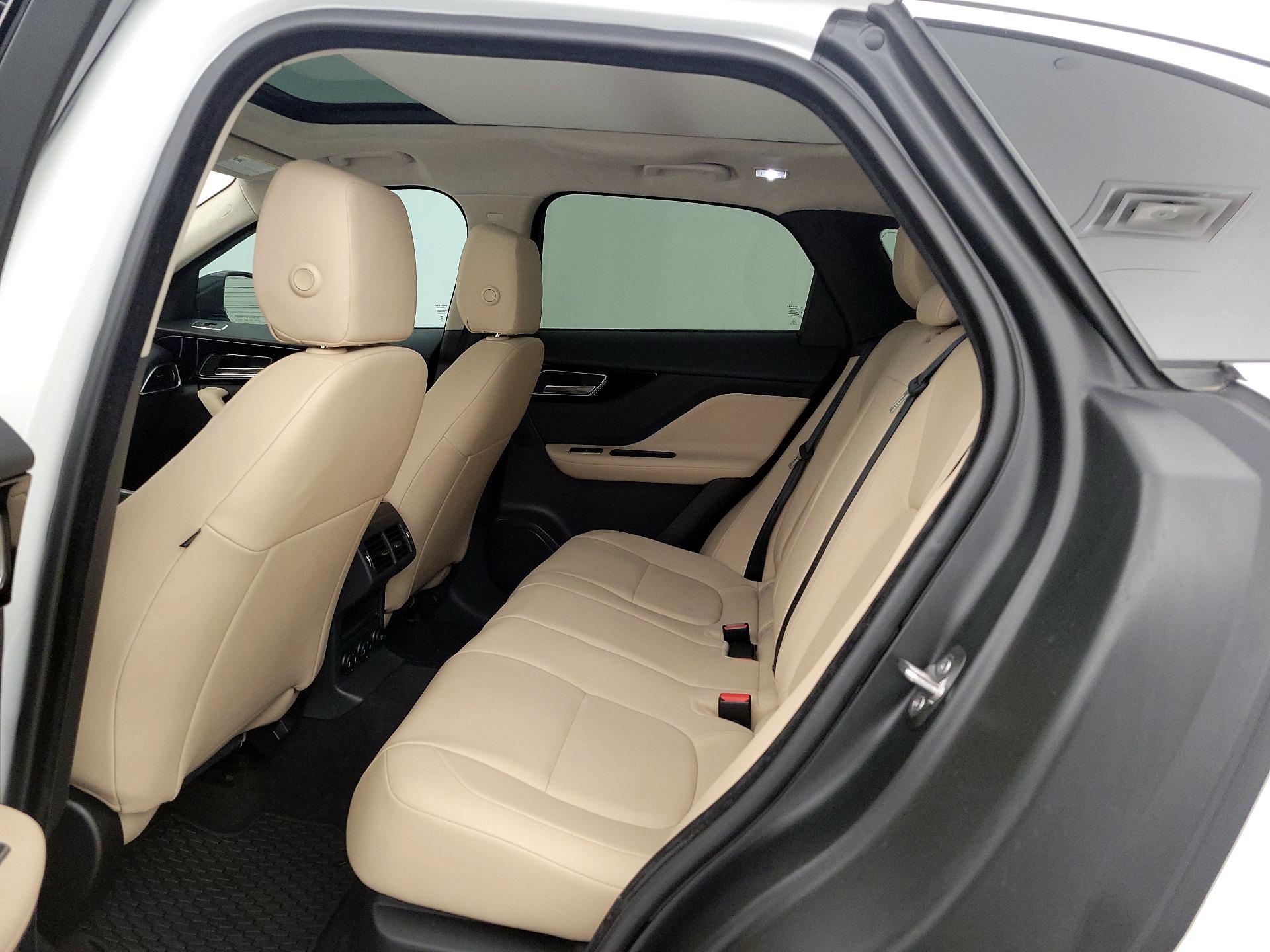 Thumbnail: 2020 Jaguar F-Pace - 20