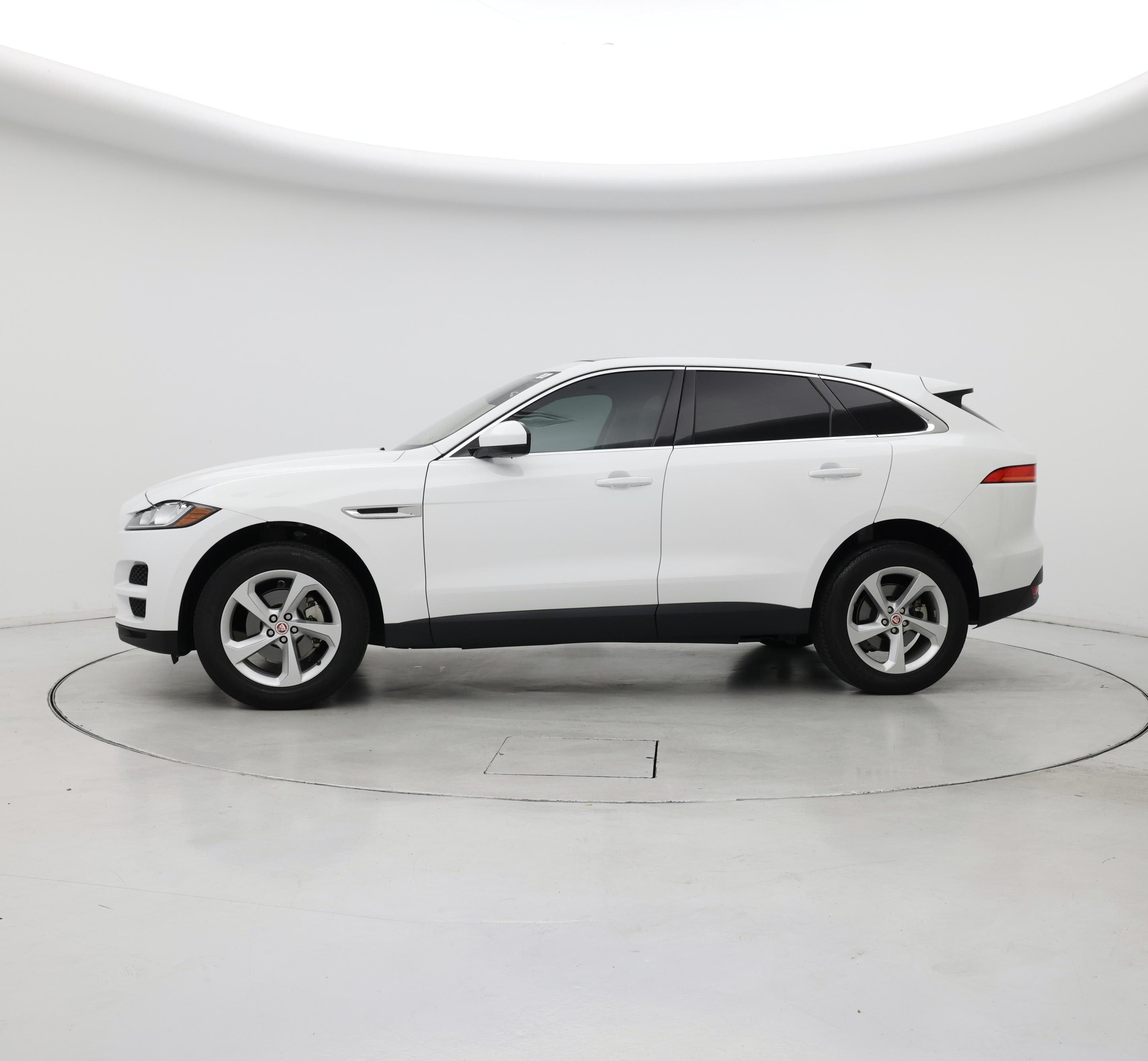 Thumbnail: 2020 Jaguar F-Pace - 3