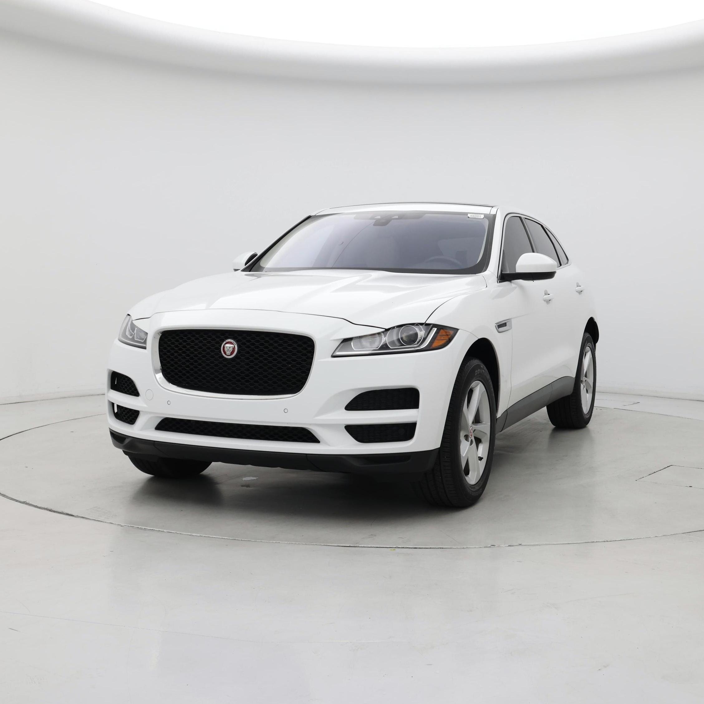Thumbnail: 2020 Jaguar F-Pace - 4