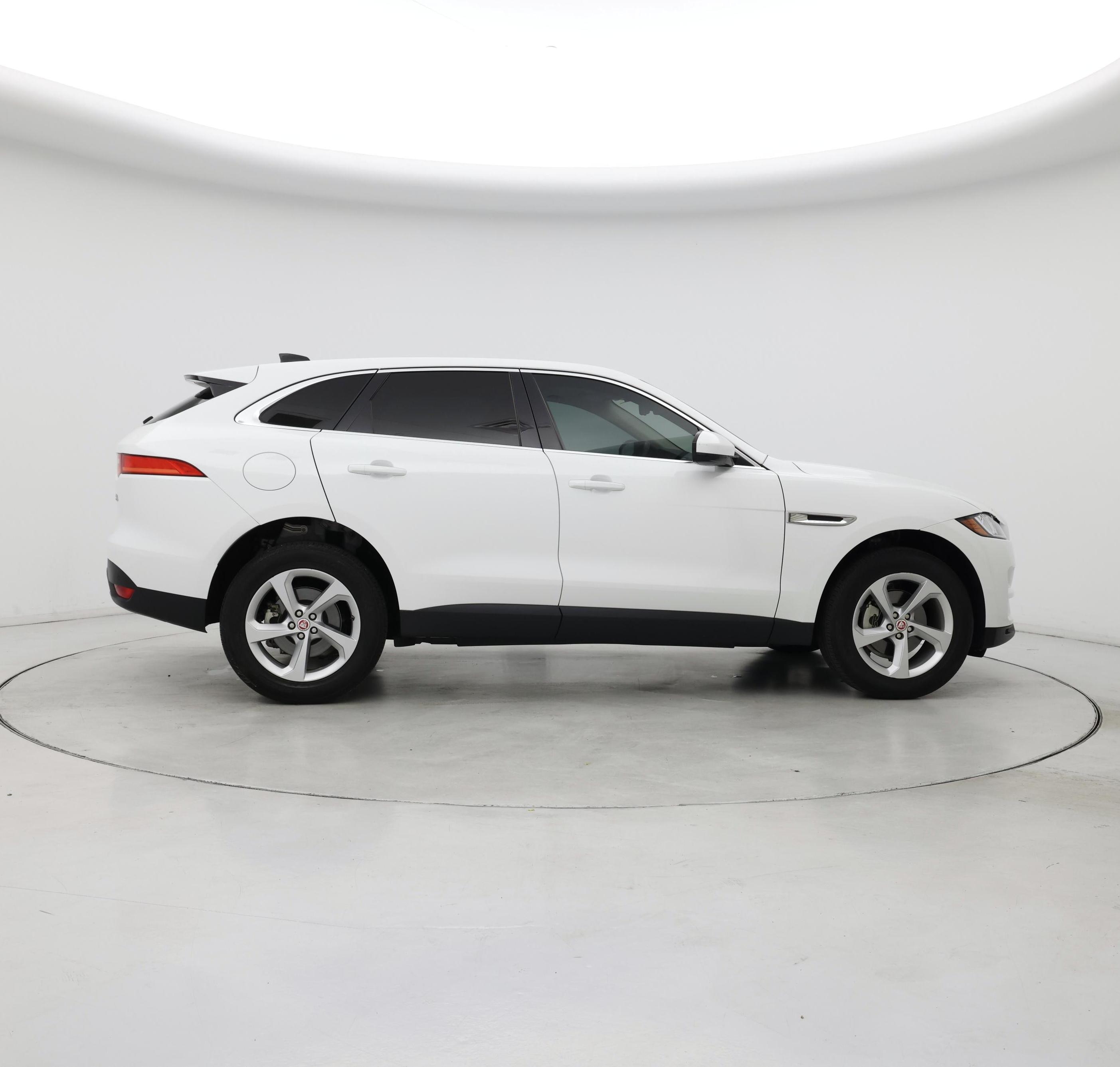 Thumbnail: 2020 Jaguar F-Pace - 7
