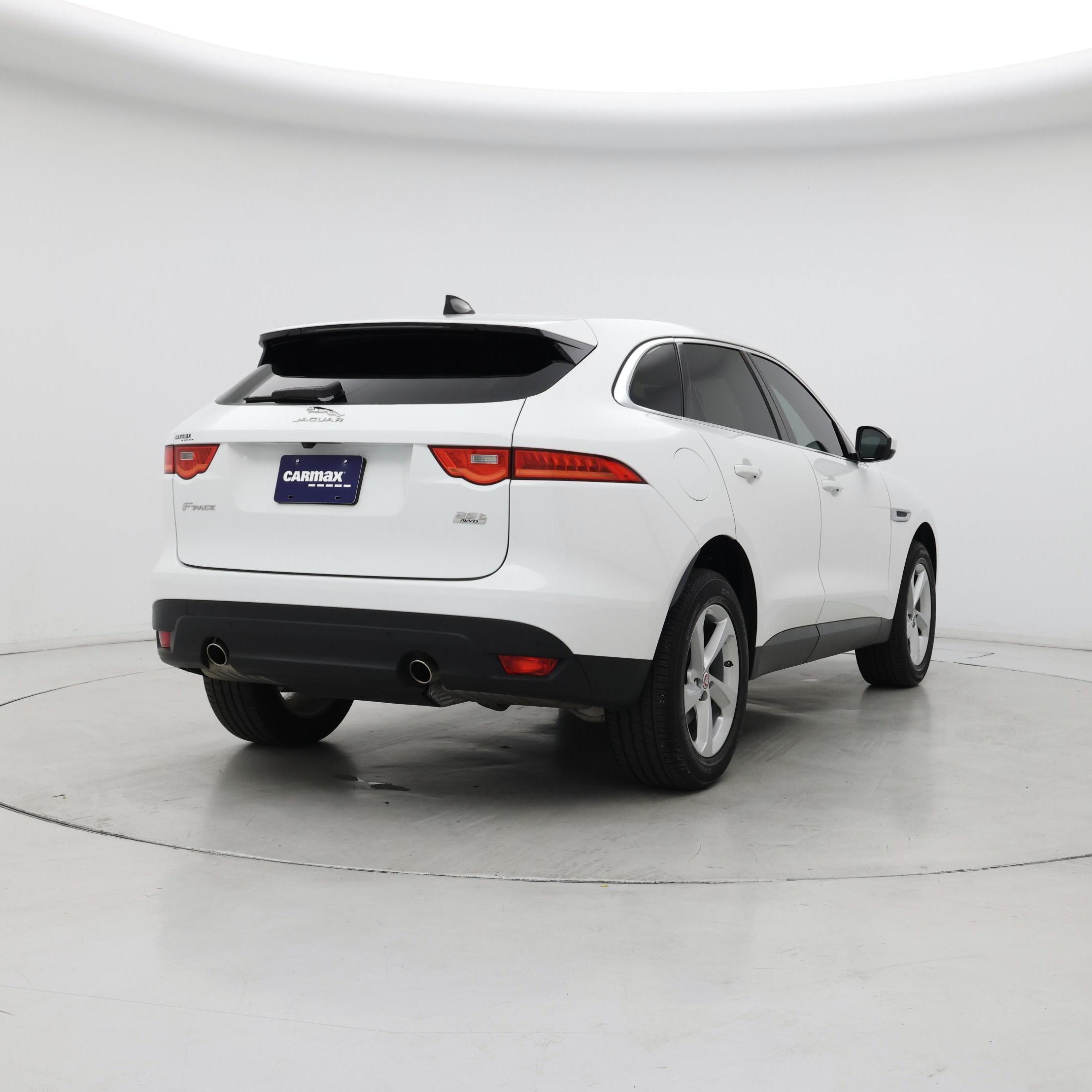 Thumbnail: 2020 Jaguar F-Pace - 8