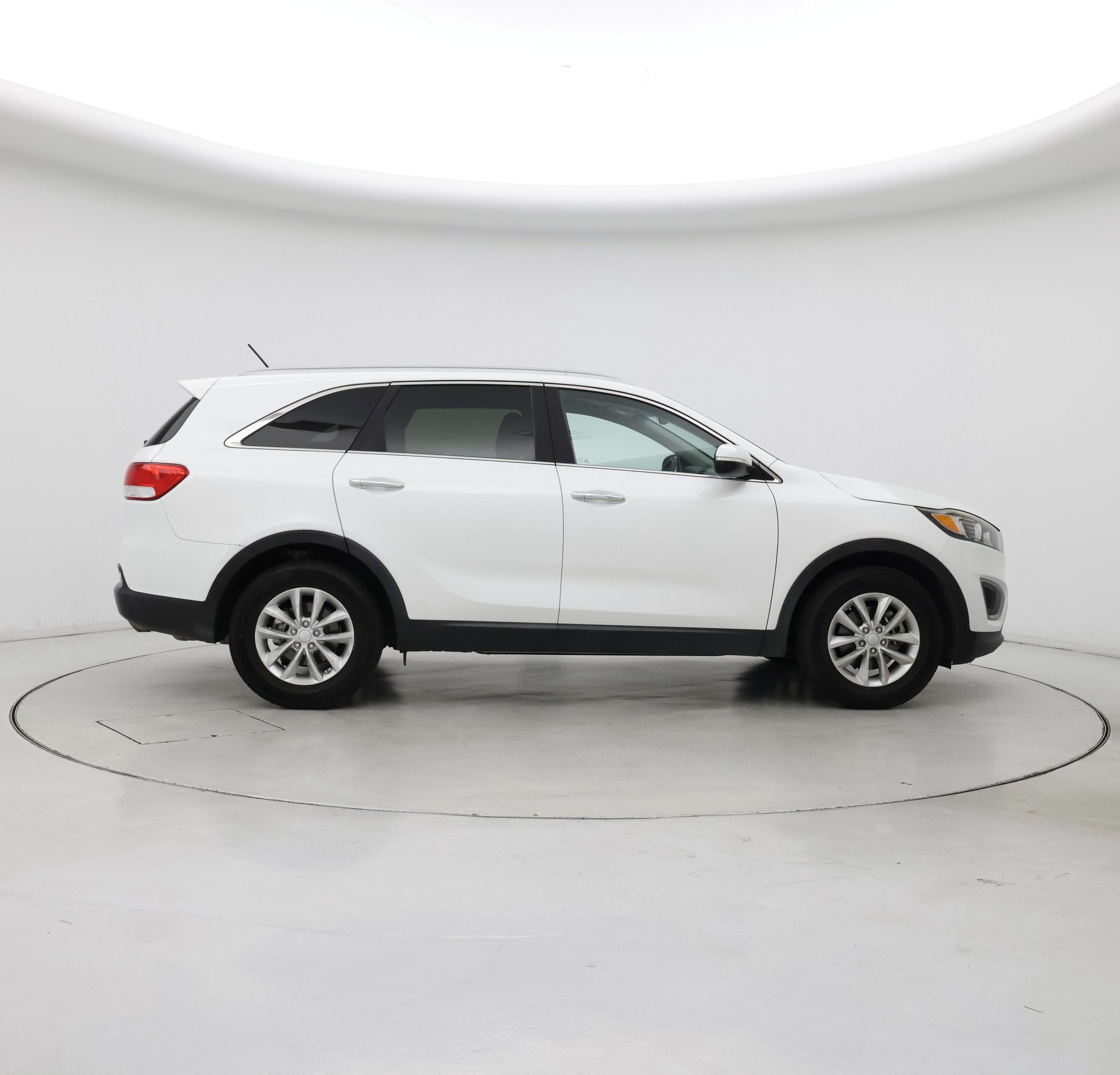 Thumbnail: 2016 Kia Sorento - 7