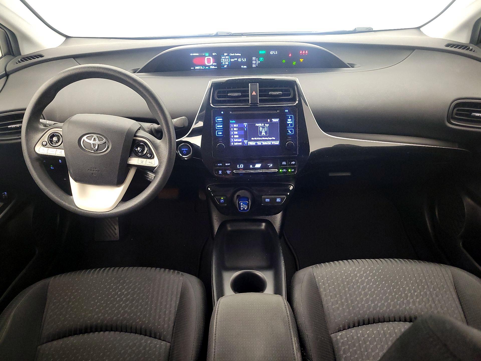 Thumbnail: 2017 Toyota Prius - 9