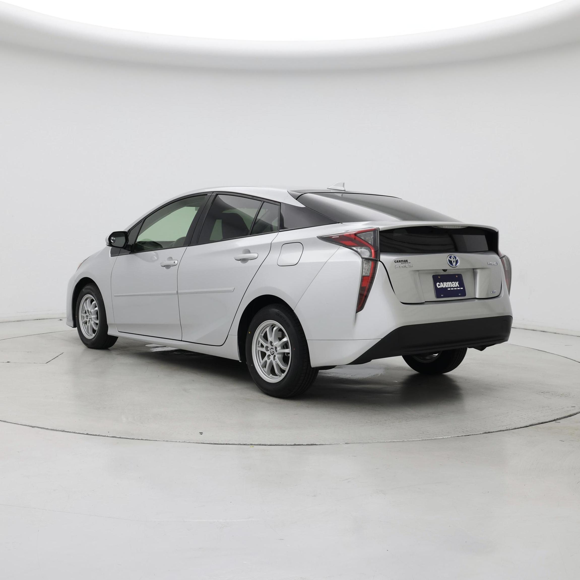 Thumbnail: 2017 Toyota Prius - 2