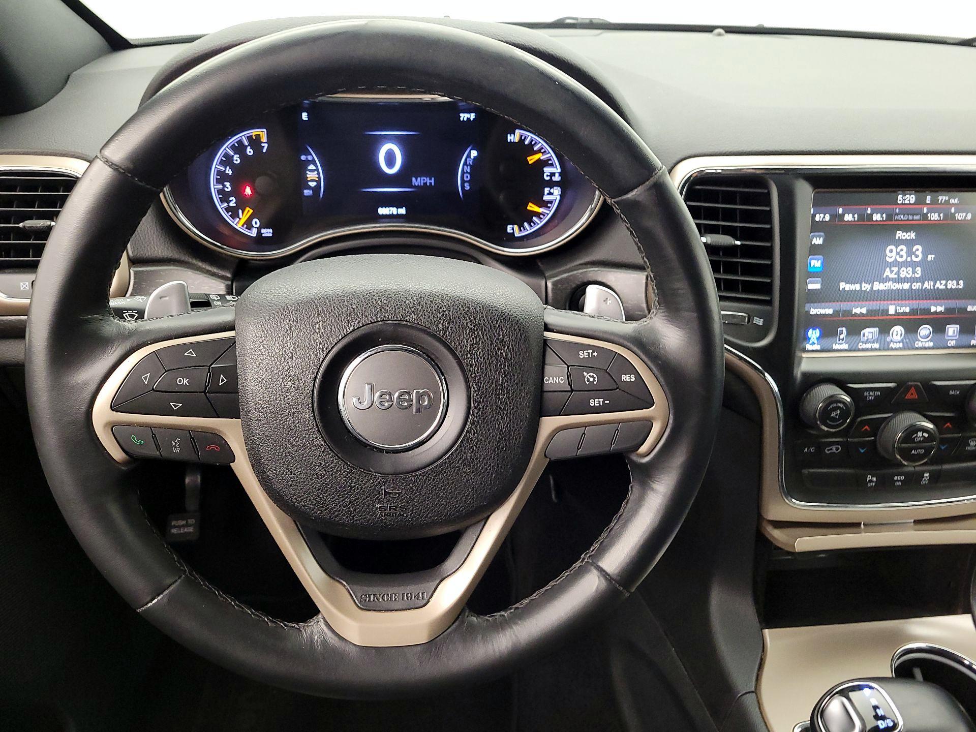 Thumbnail: 2015 Jeep Grand Cherokee - 10