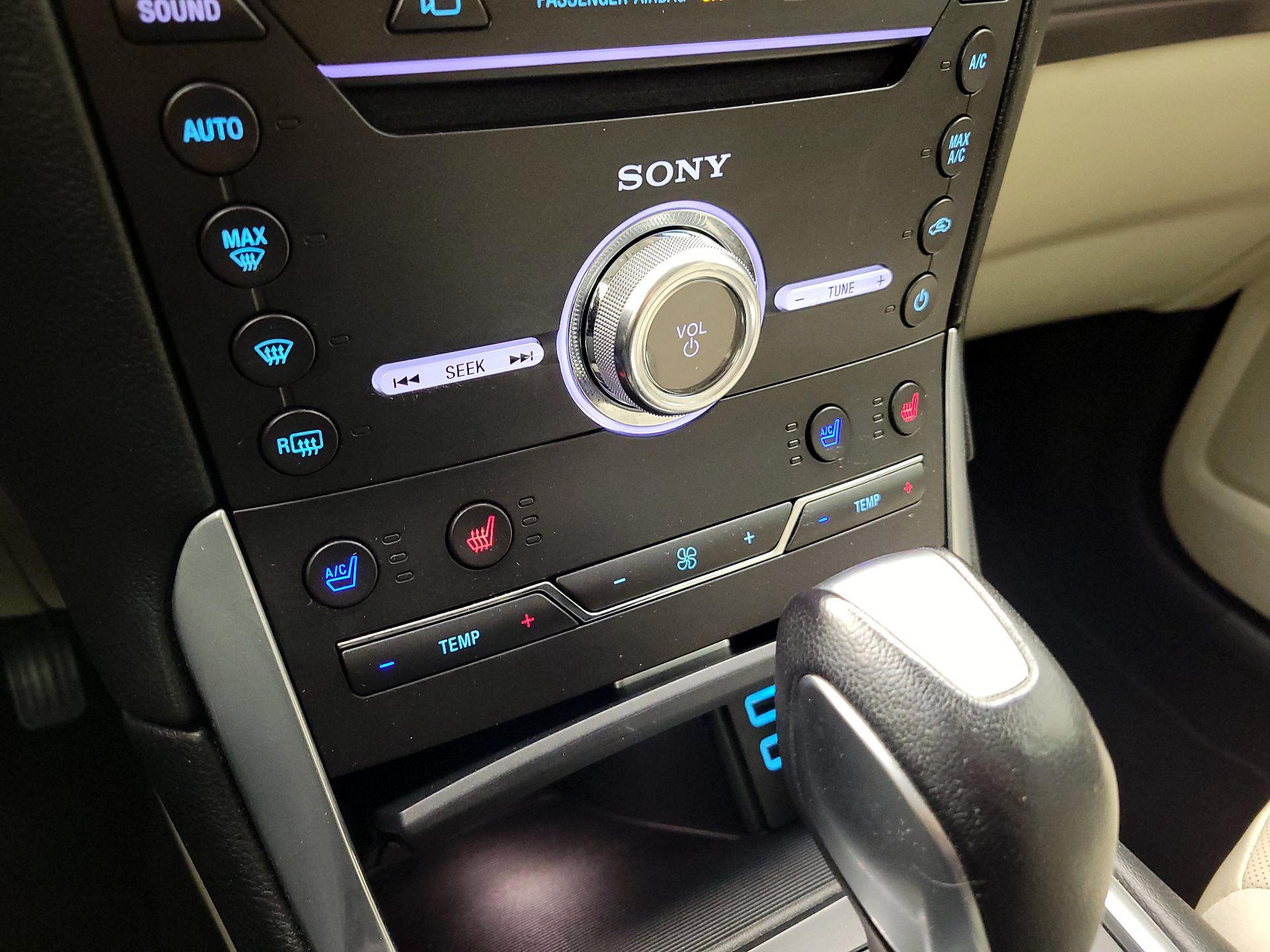 Thumbnail: 2018 Ford Edge - 17
