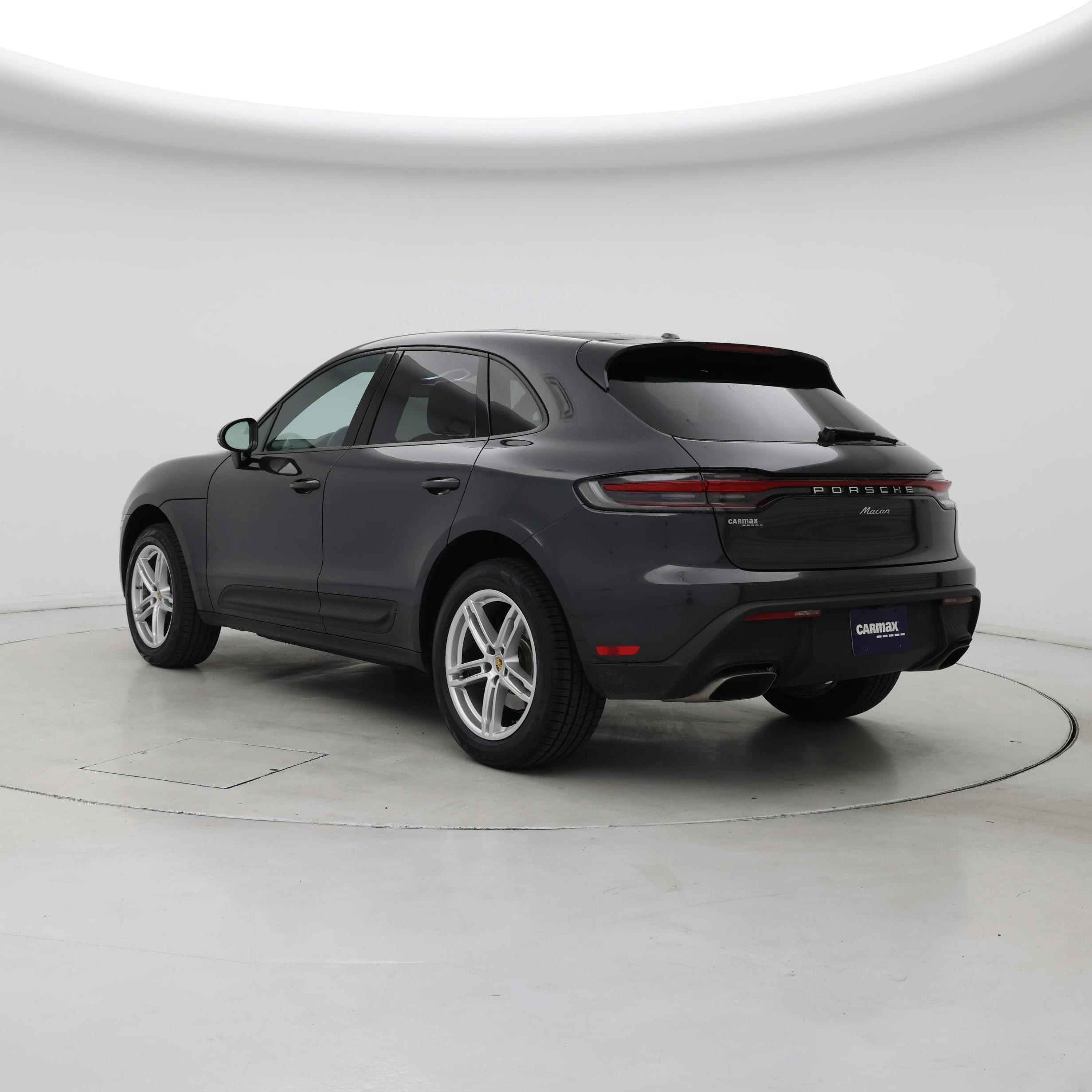 Thumbnail: 2022 Porsche Macan - 2