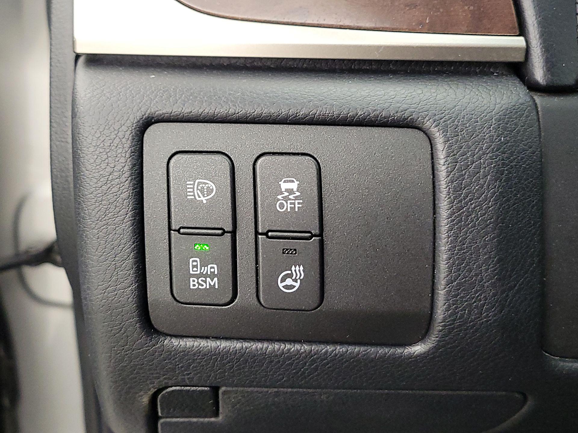 Thumbnail: 2013 Lexus GS - 13