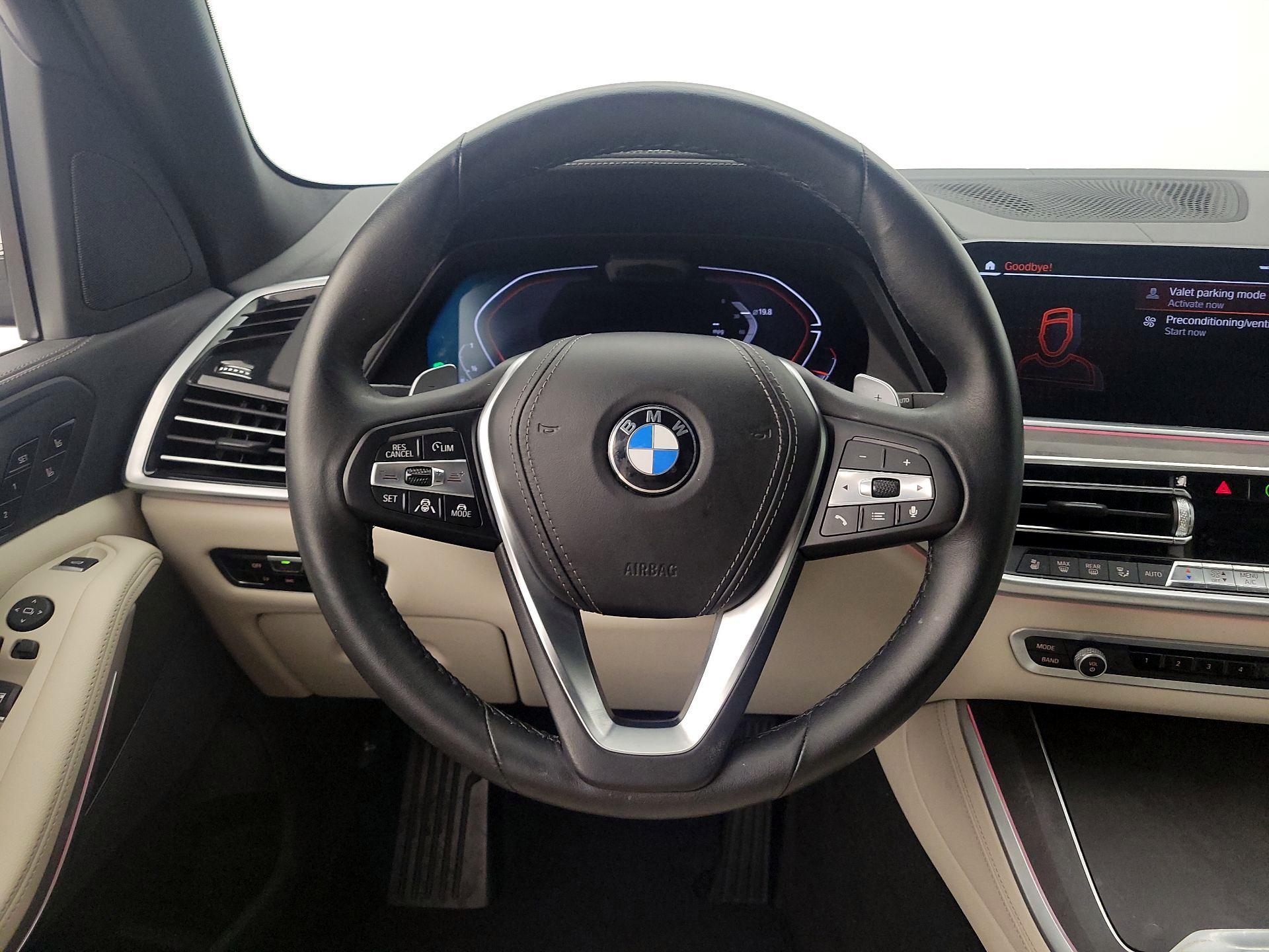 Thumbnail: 2022 BMW X5 - 10