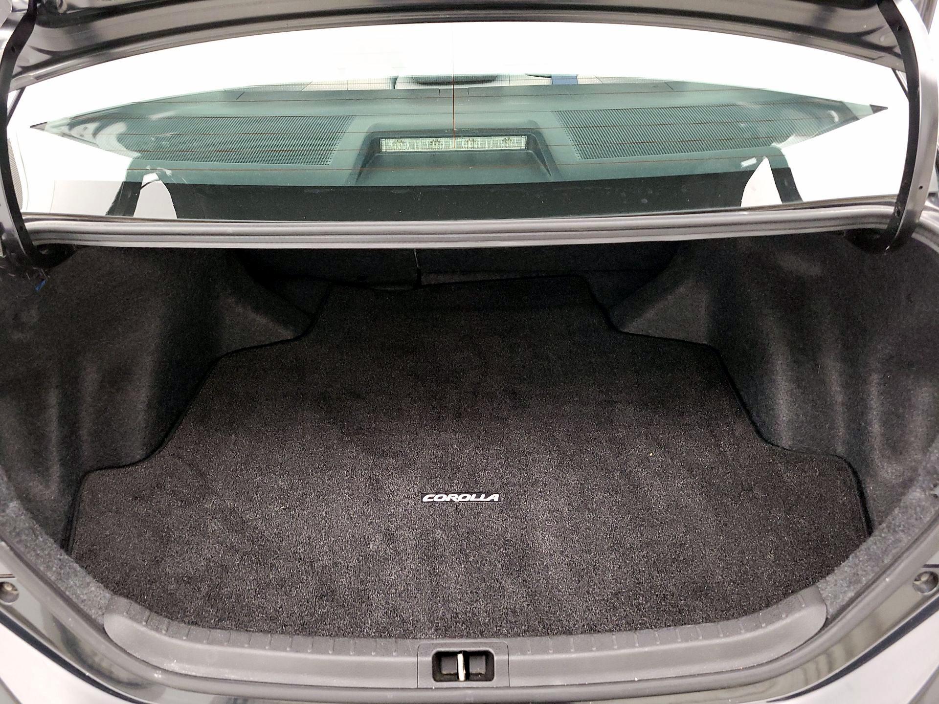 Thumbnail: 2015 Toyota Corolla - 19