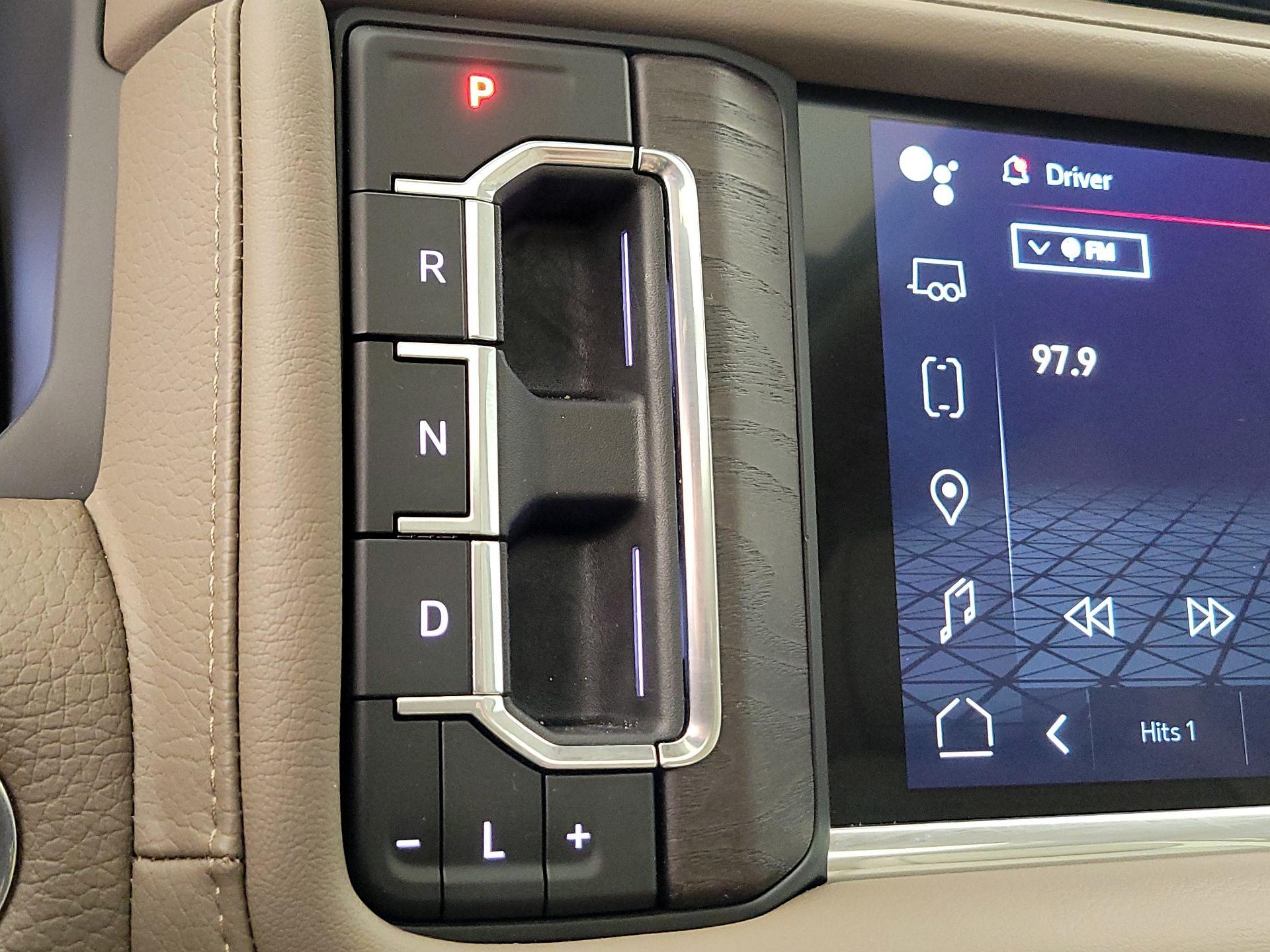 Thumbnail: 2023 GMC Yukon - 18