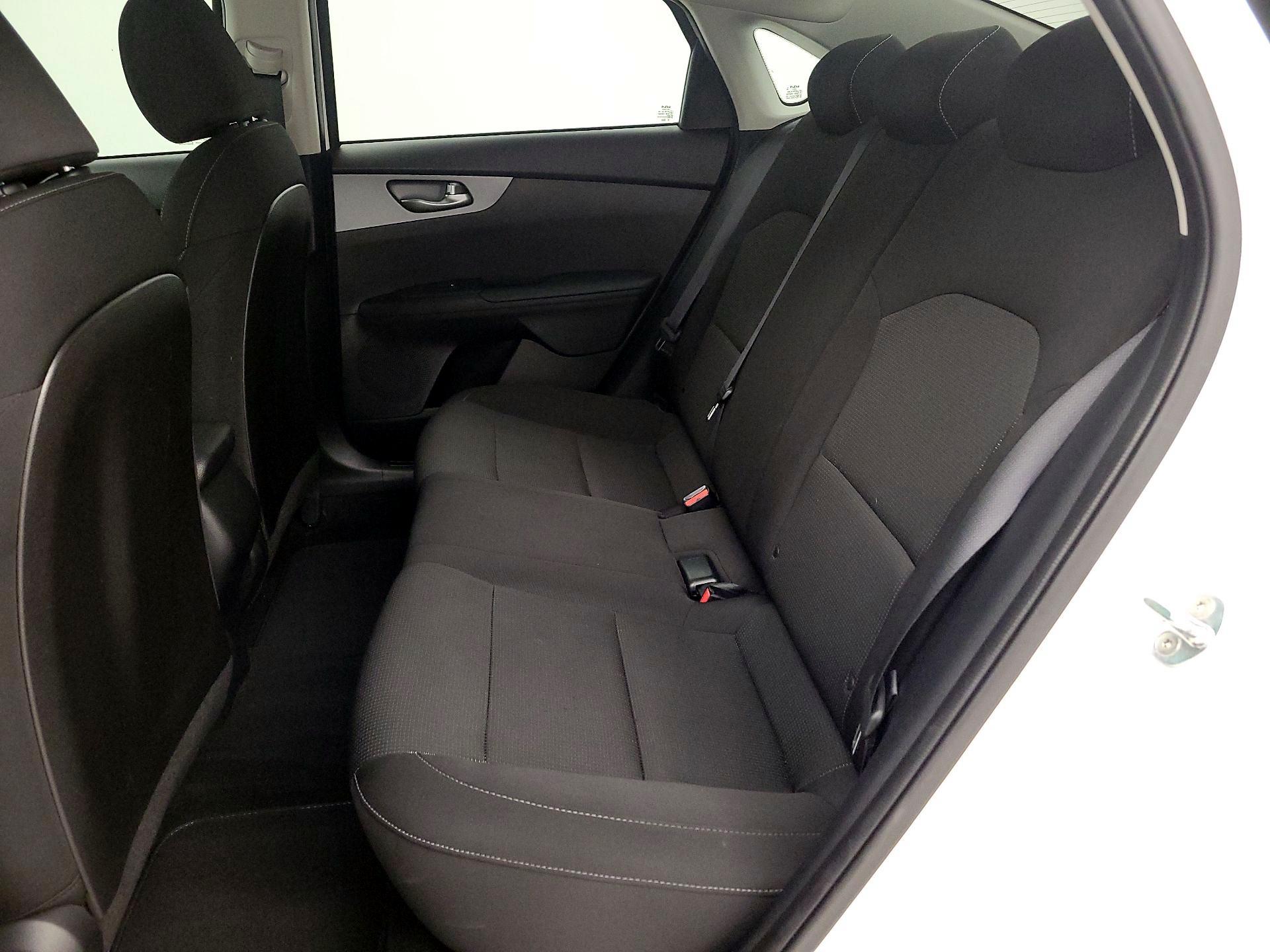 Thumbnail: 2021 Kia Forte - 19