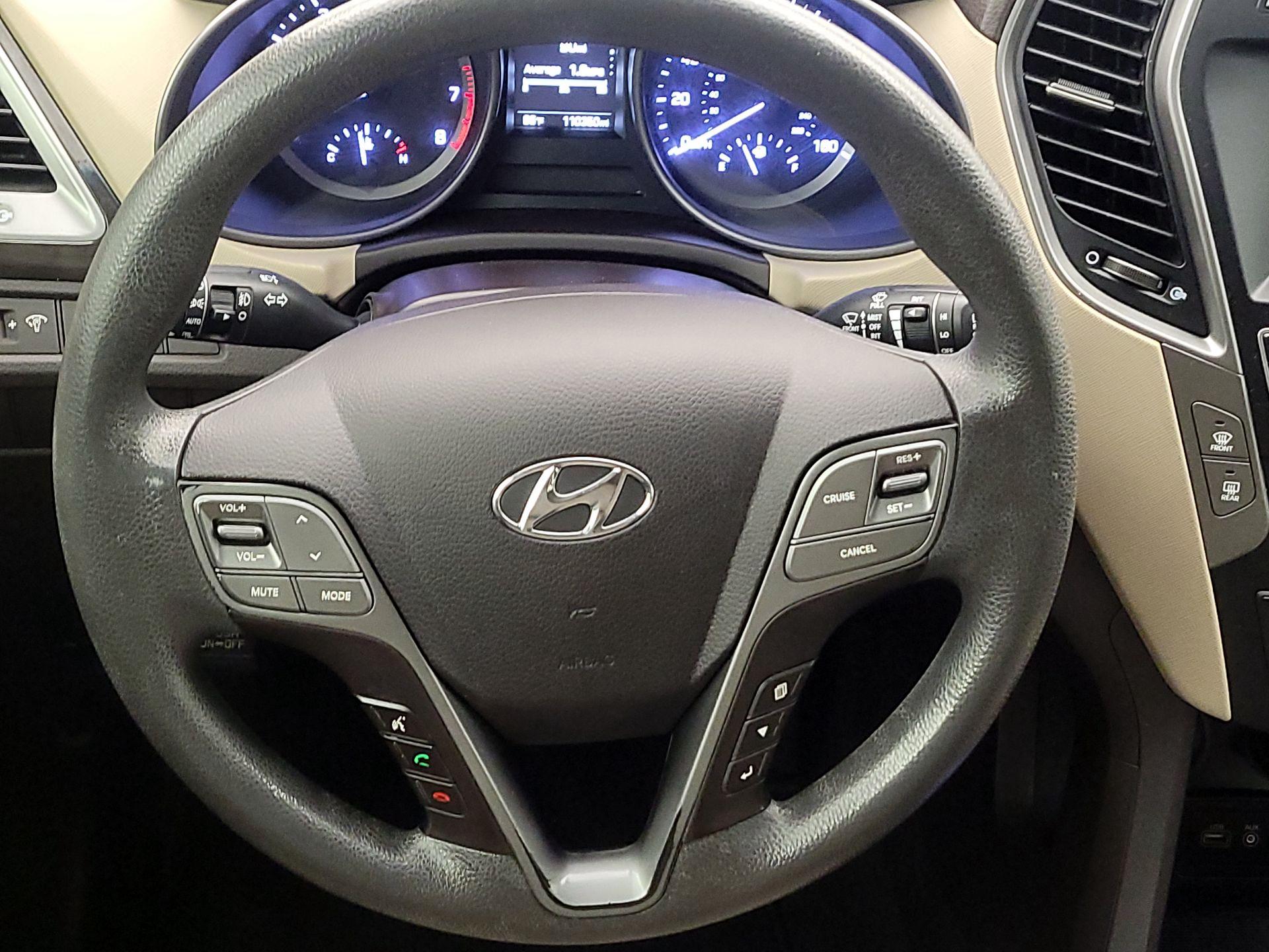Thumbnail: 2018 Hyundai Santa Fe - 10