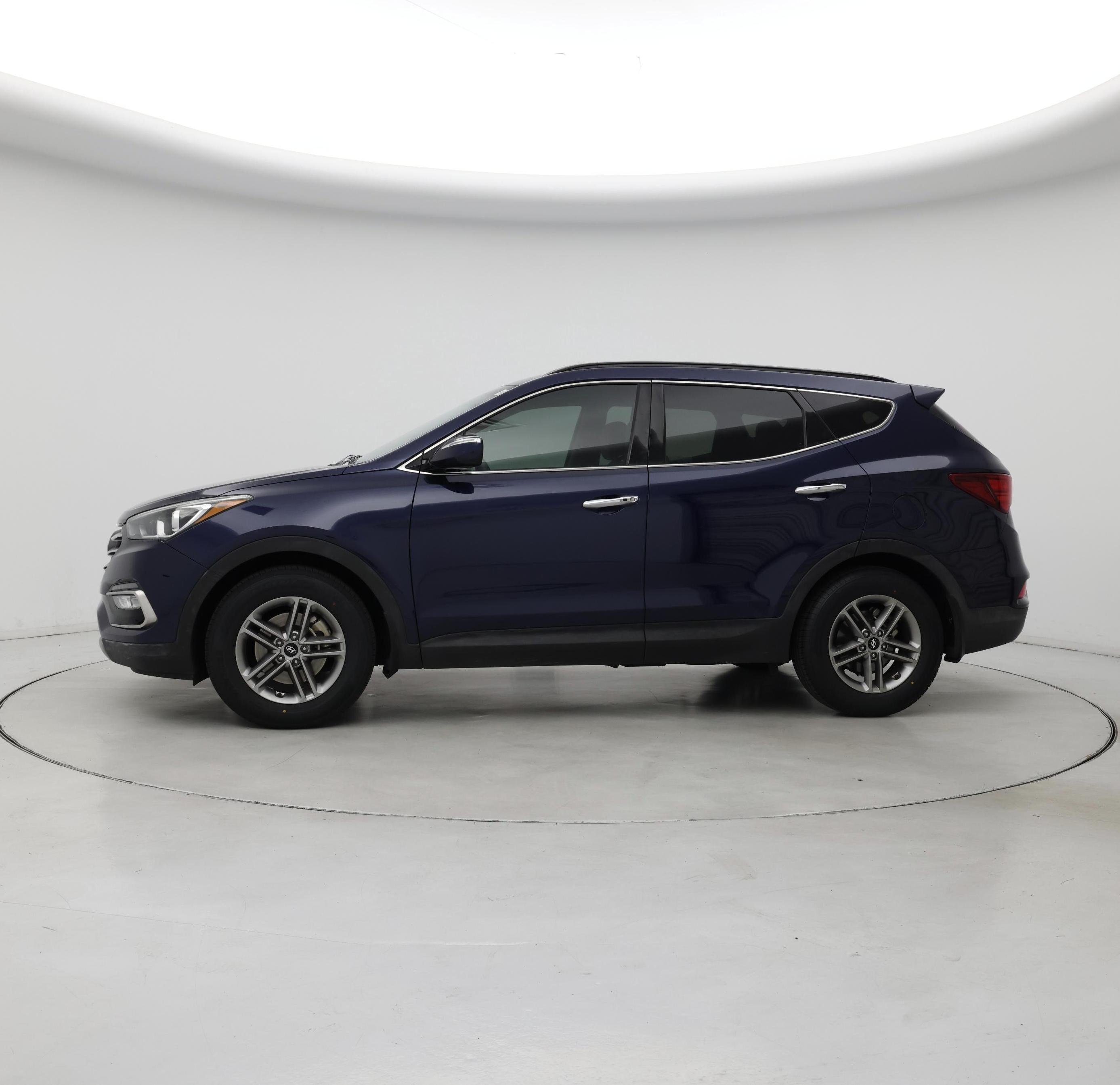 Thumbnail: 2018 Hyundai Santa Fe - 3