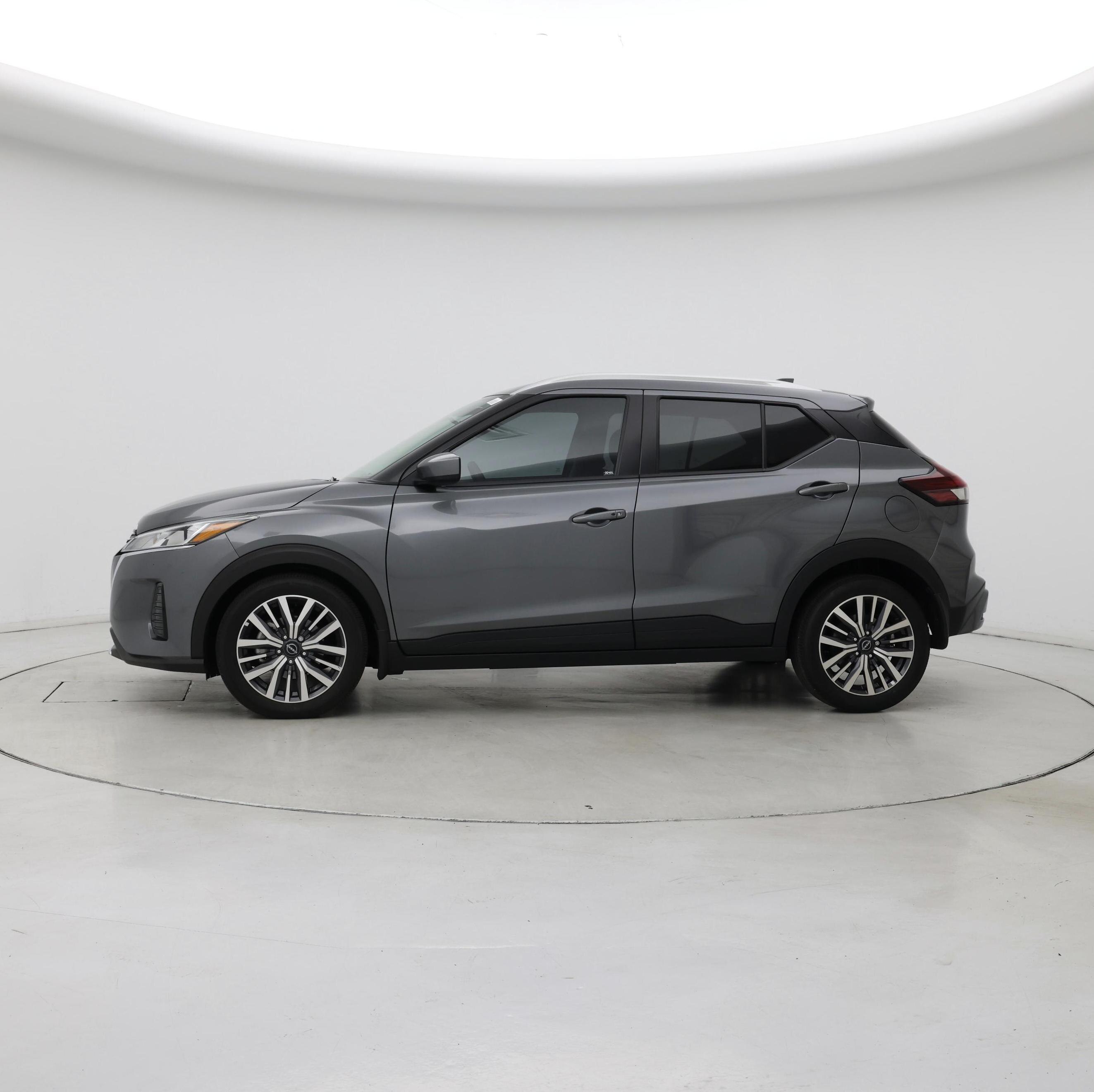 Thumbnail: 2023 Nissan Kicks - 3