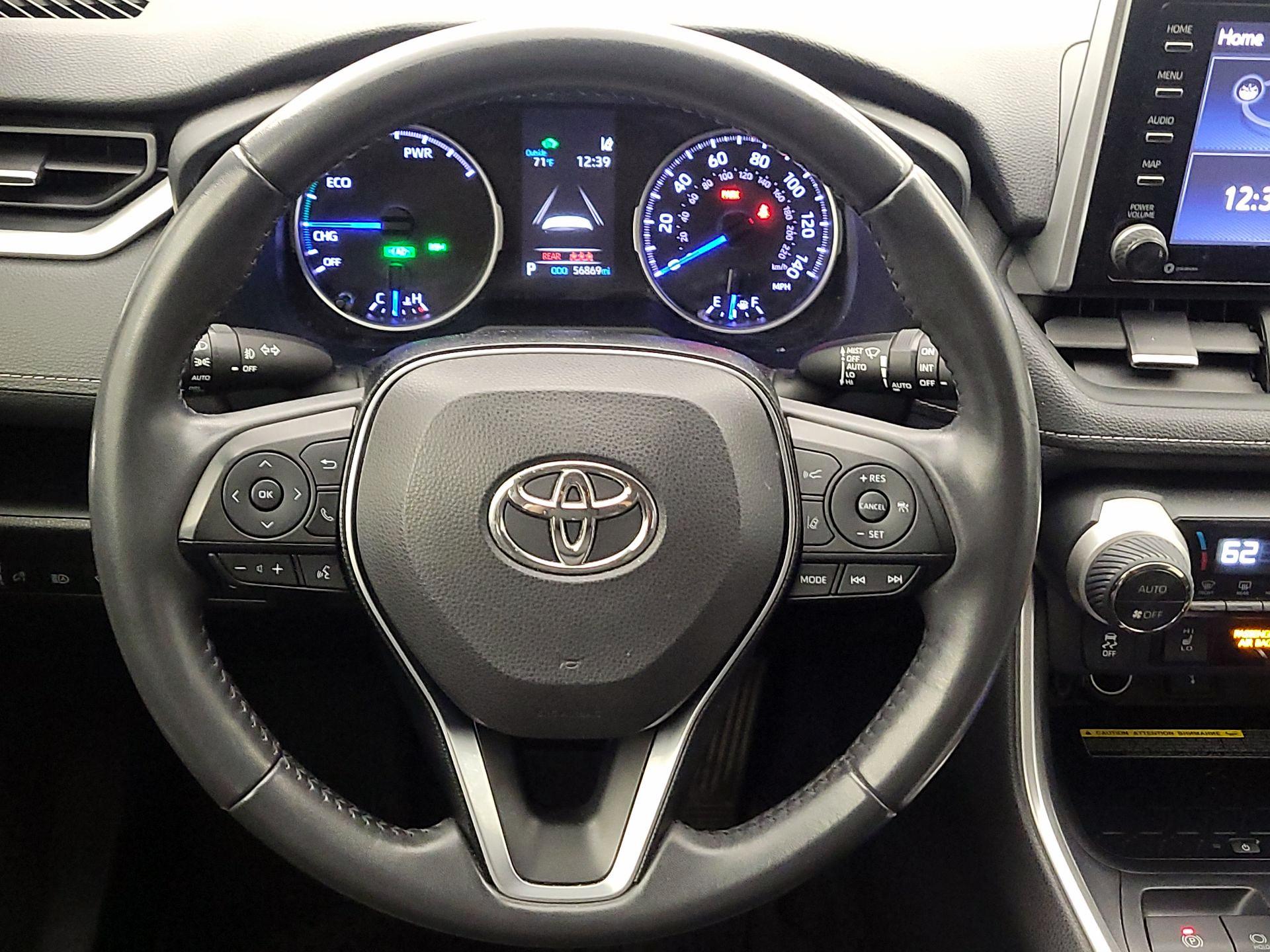 Thumbnail: 2021 Toyota RAV4 - 10