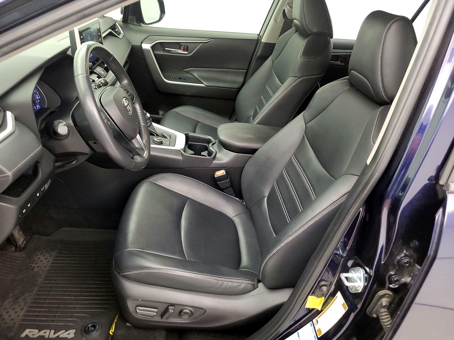 Thumbnail: 2021 Toyota RAV4 - 11