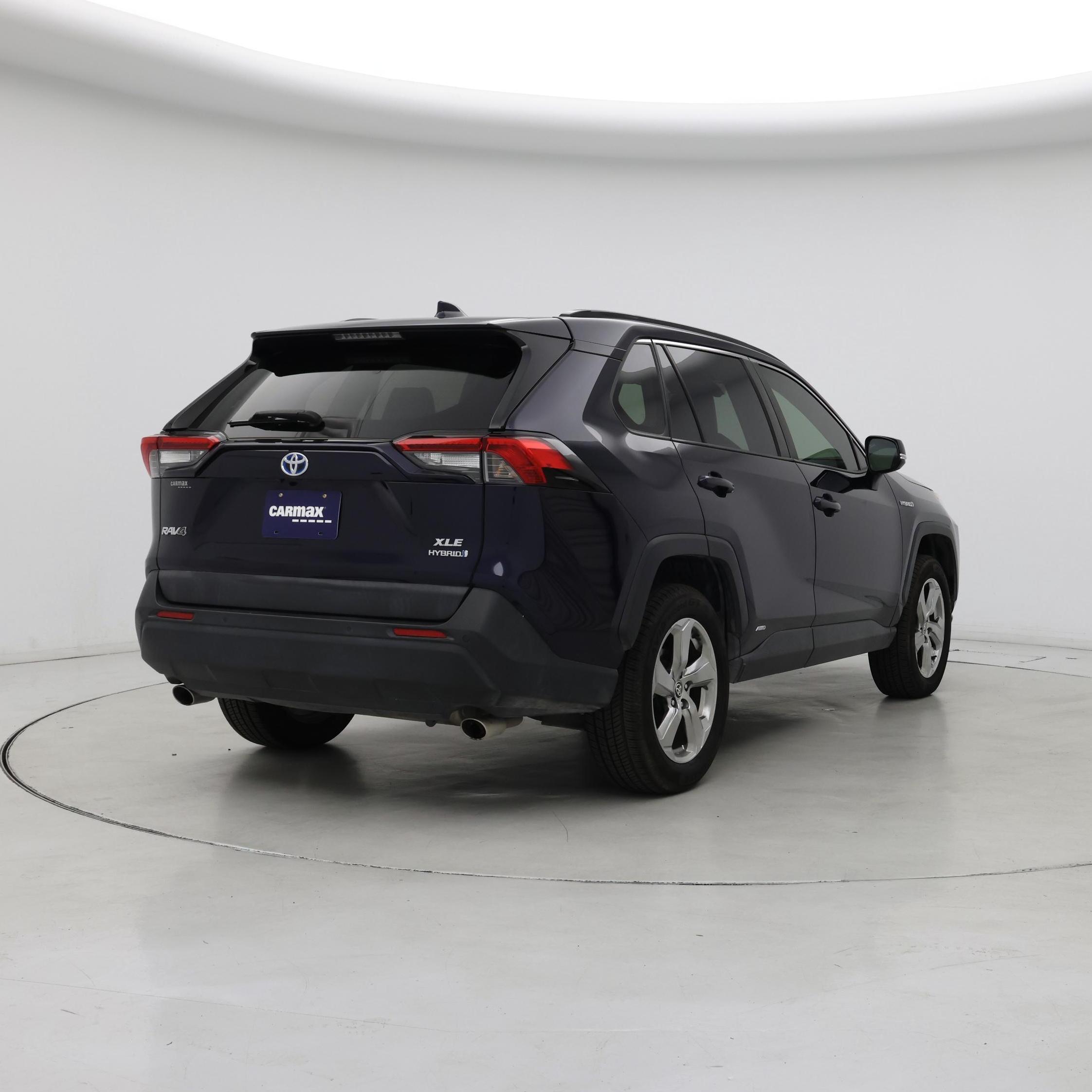 Thumbnail: 2021 Toyota RAV4 - 8