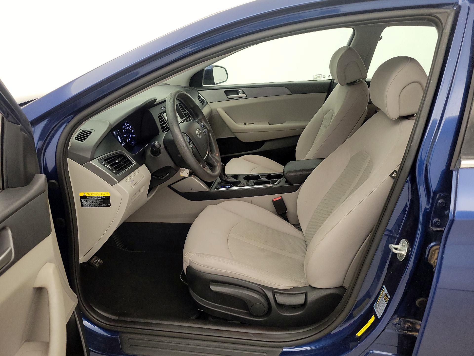 Thumbnail: 2016 Hyundai Sonata - 11