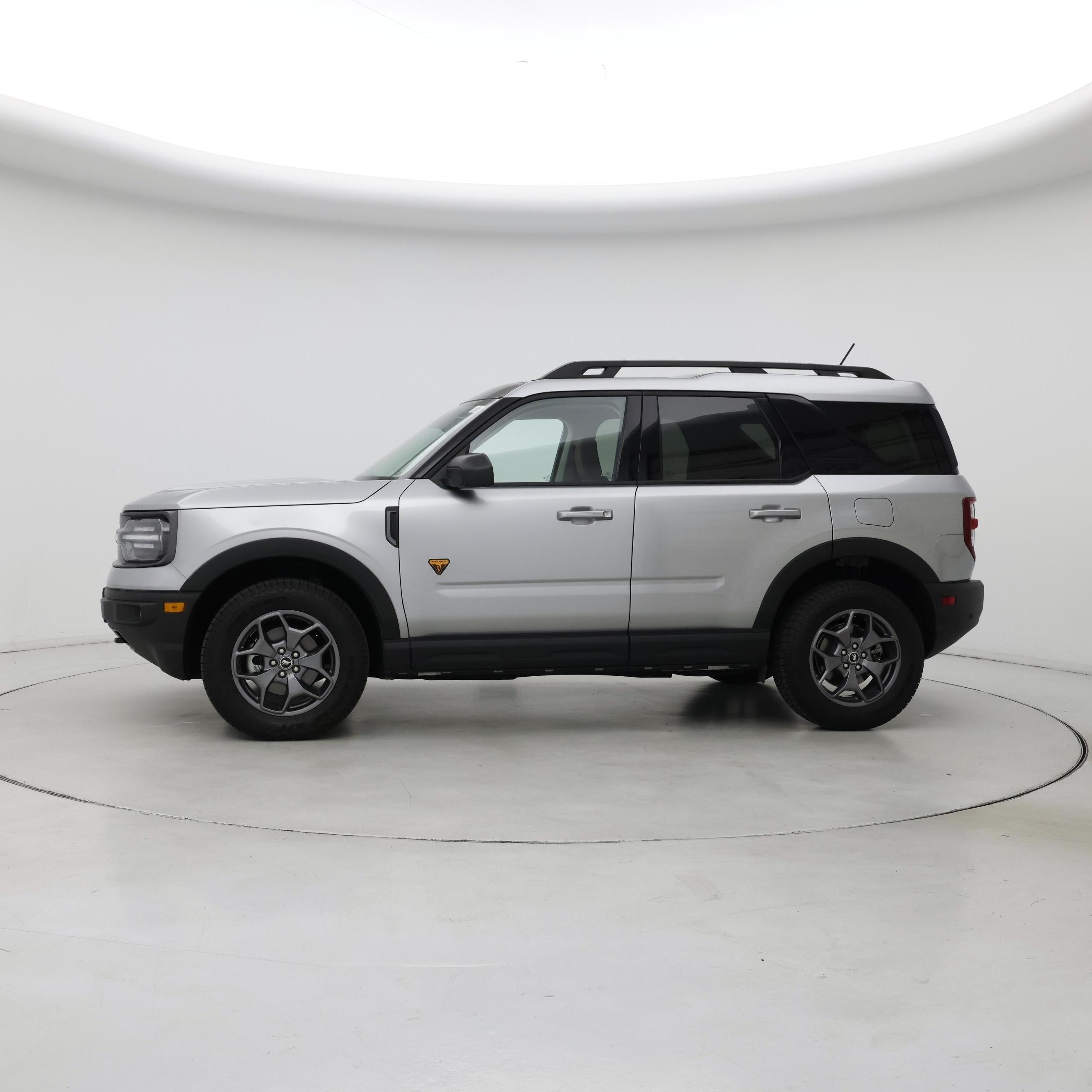 Thumbnail: 2023 Ford Bronco Sport - 3