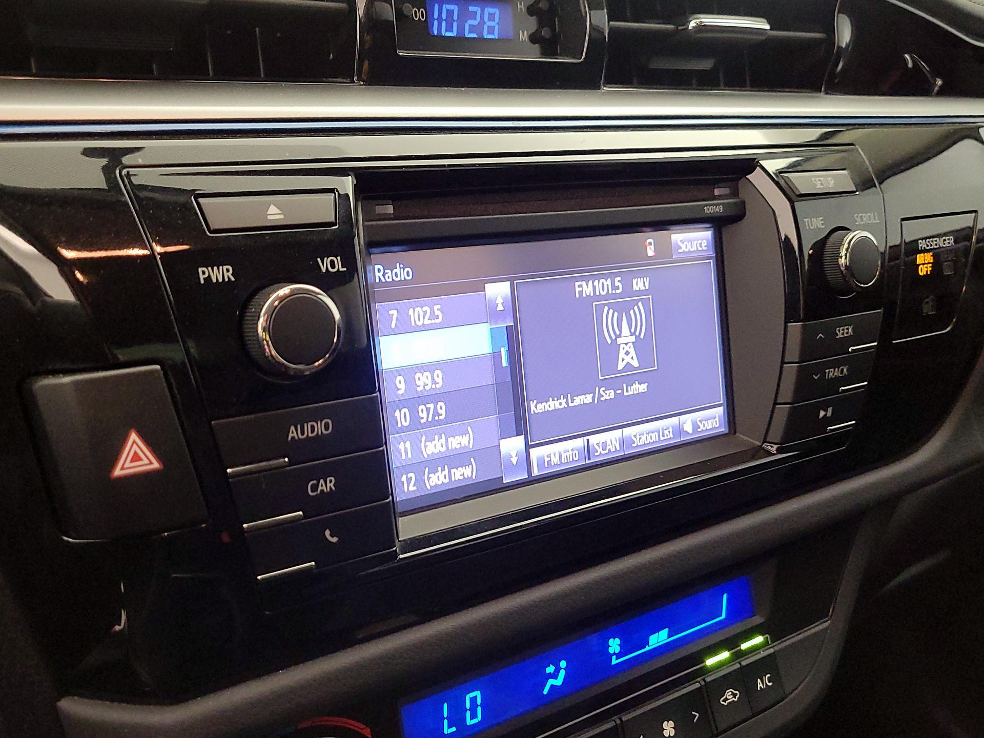 Thumbnail: 2014 Toyota Corolla - 15