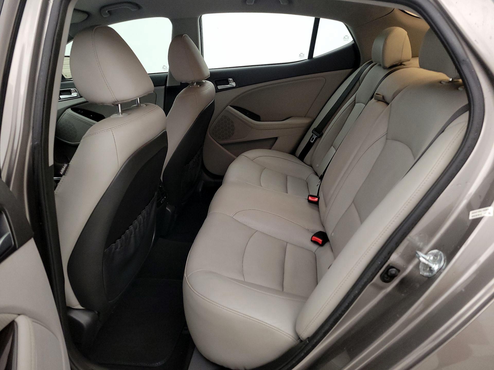 Thumbnail: 2015 Kia Optima - 18
