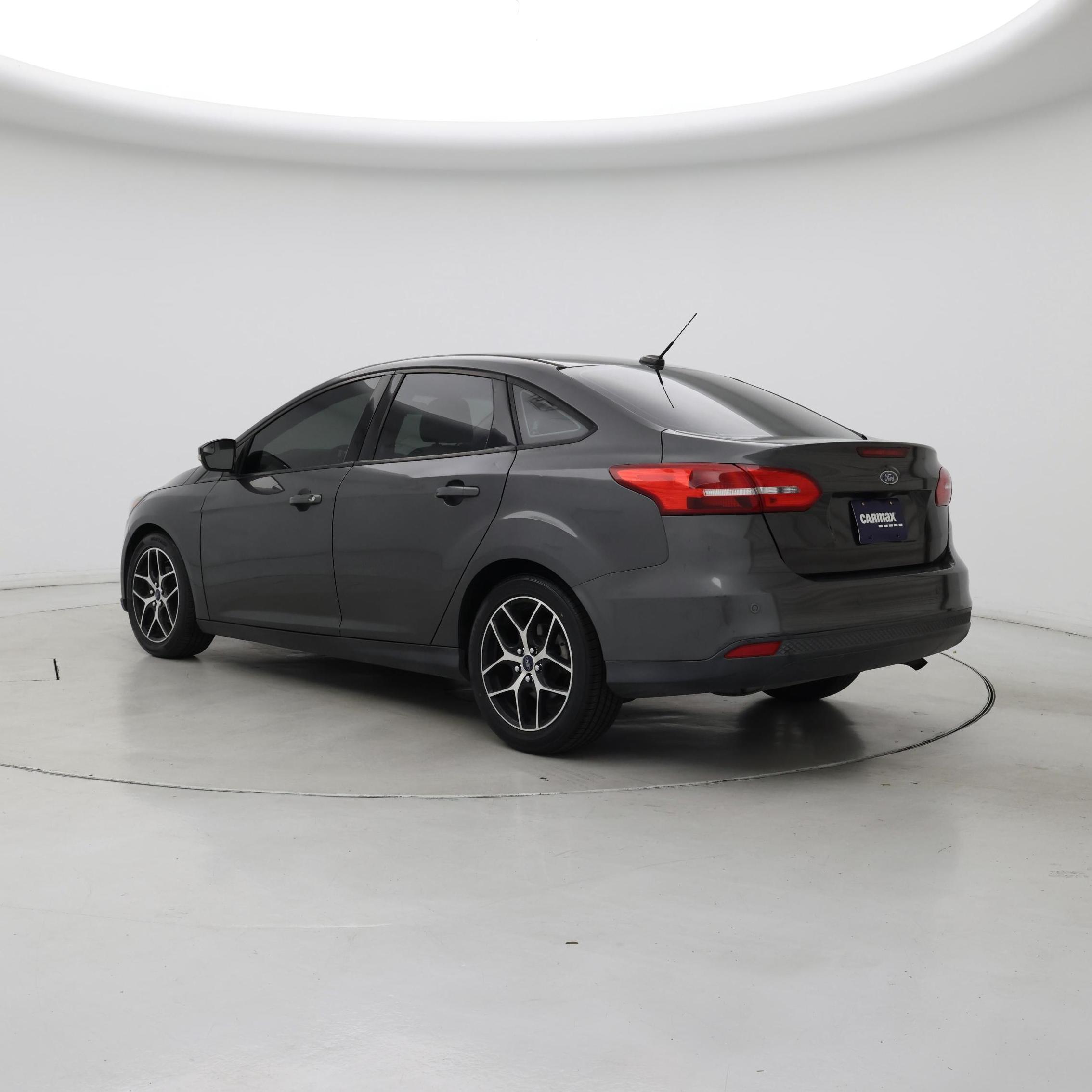 Thumbnail: 2017 Ford Focus - 2