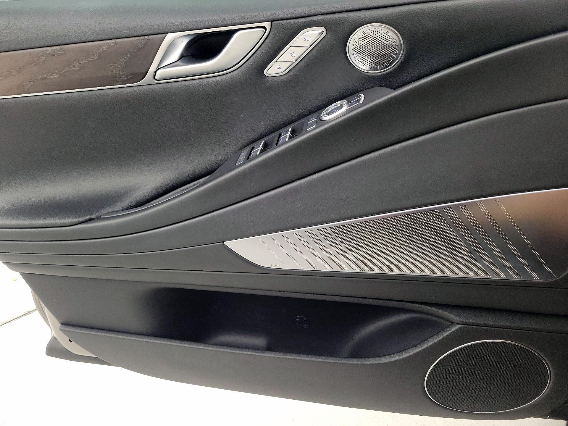 Thumbnail: 2021 Genesis G80 - 12