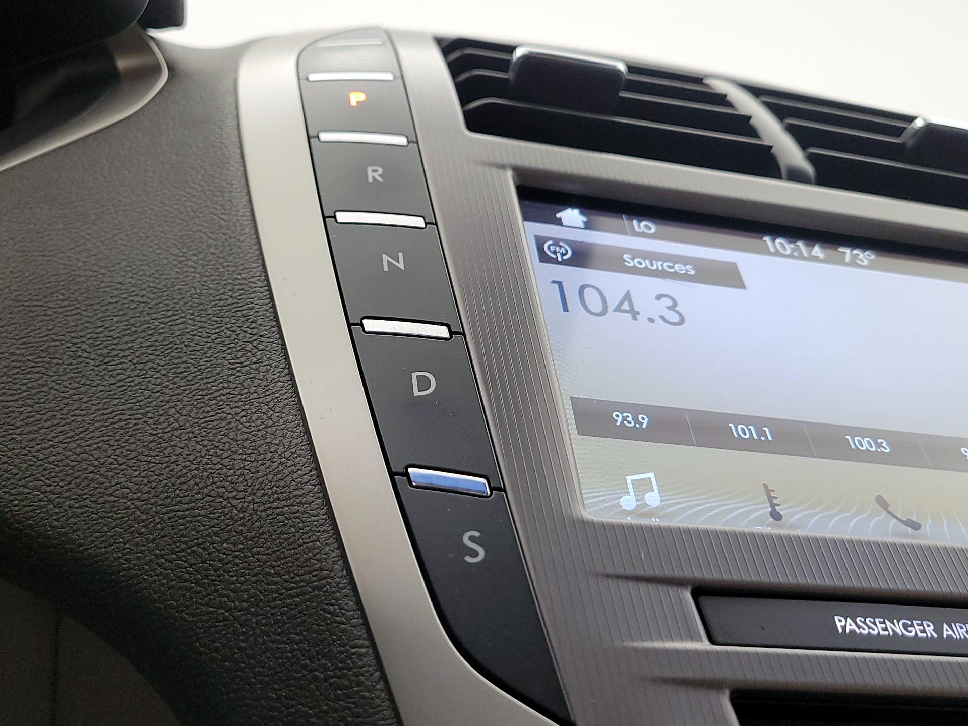 Thumbnail: 2017 Lincoln MKZ - 18
