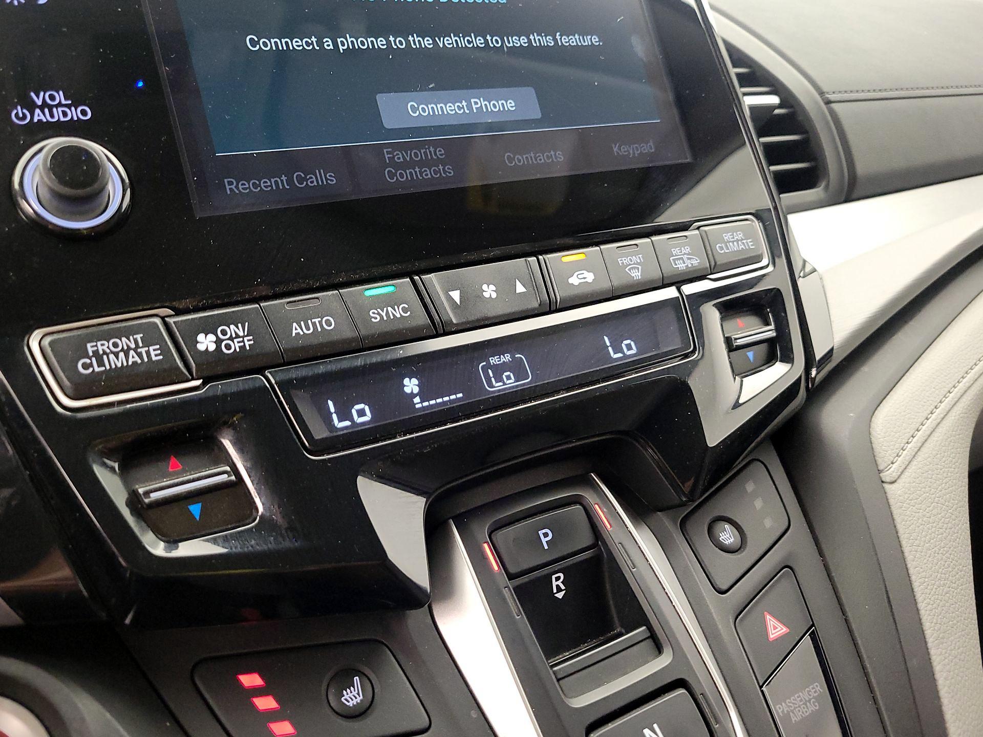 Thumbnail: 2019 Honda Odyssey - 16