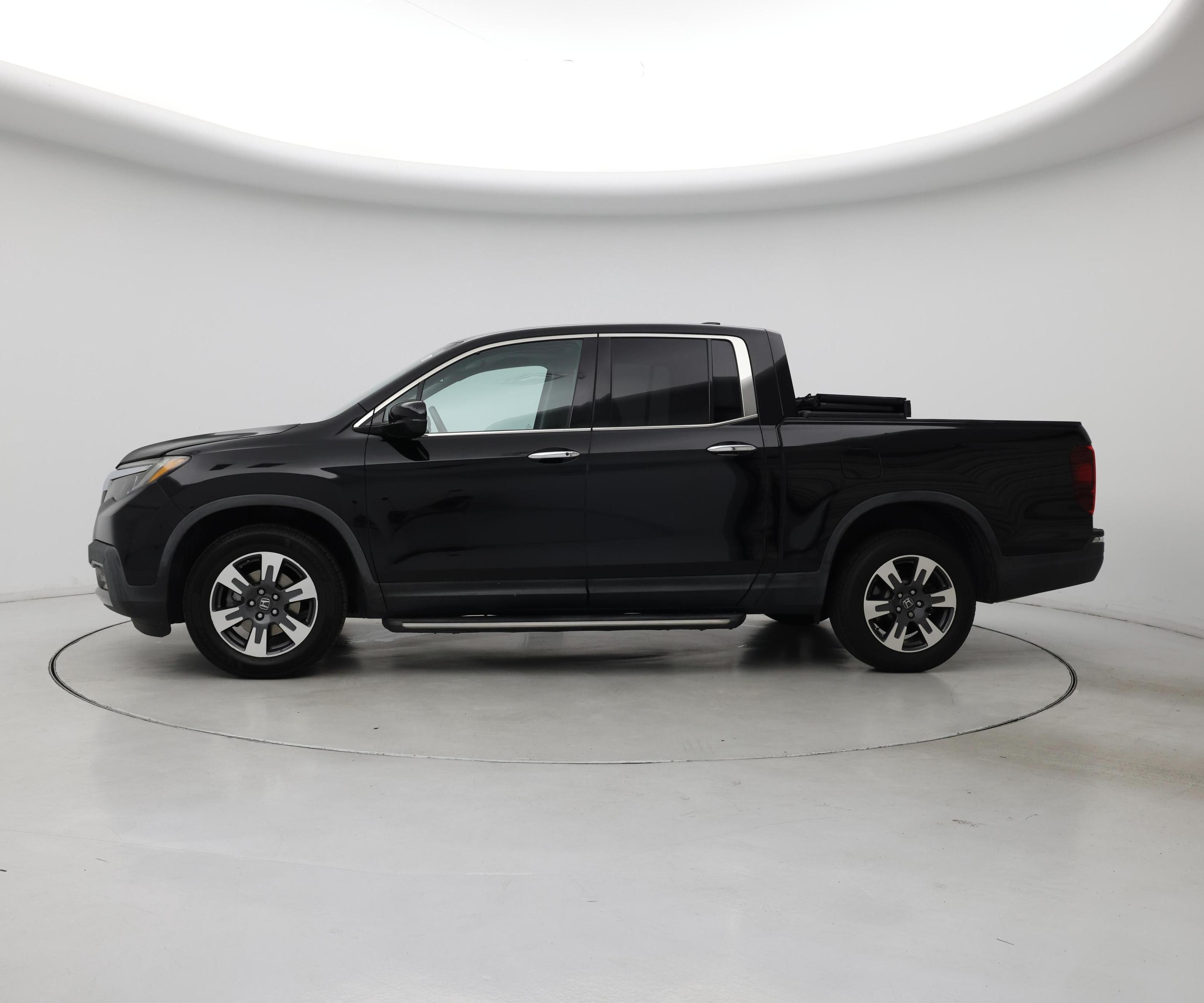 Thumbnail: 2018 Honda Ridgeline - 3