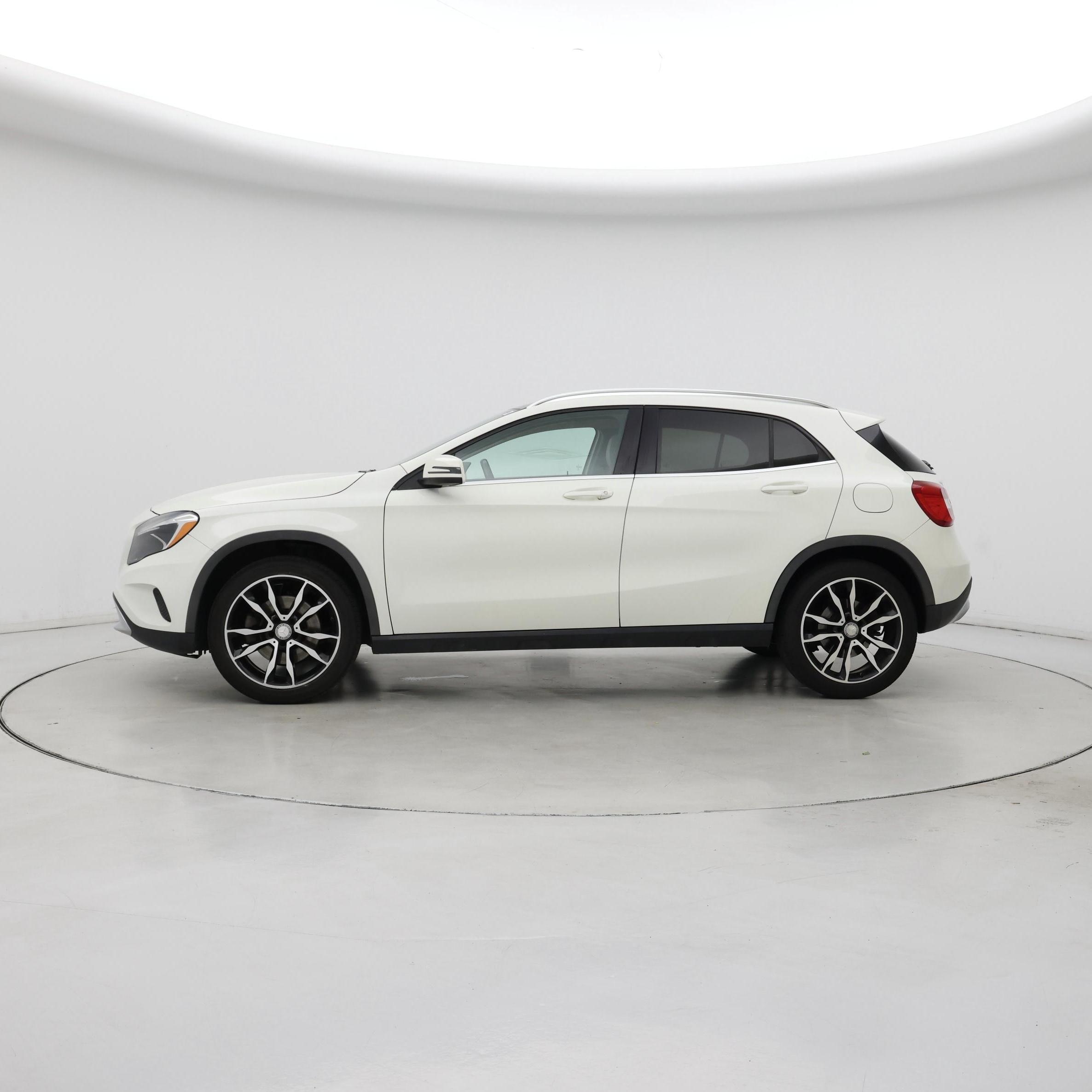 Thumbnail: 2015 Mercedes-Benz GLA - 3