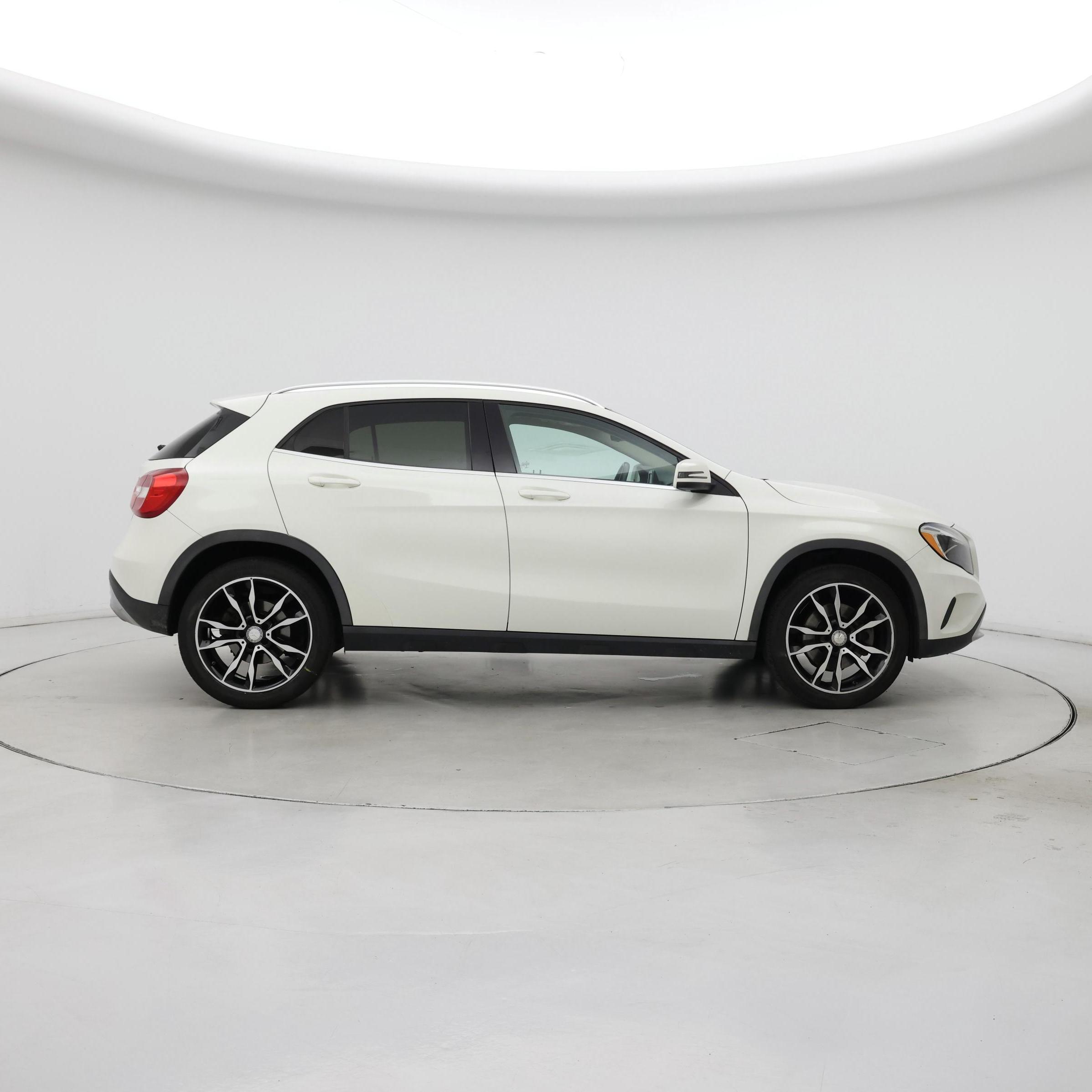 Thumbnail: 2015 Mercedes-Benz GLA - 7