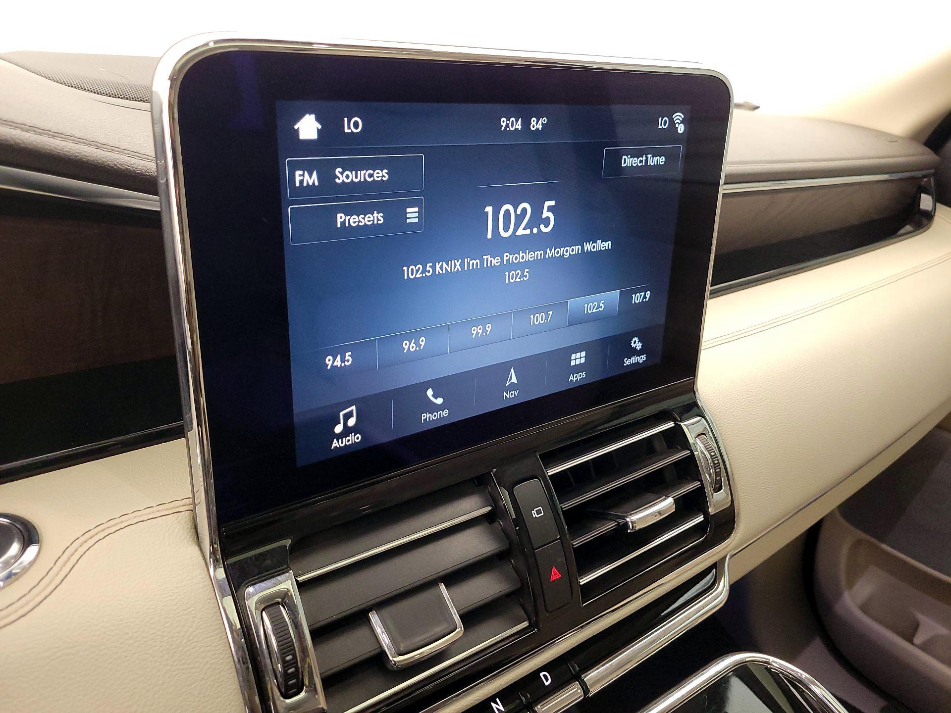 Thumbnail: 2019 Lincoln Navigator - 16