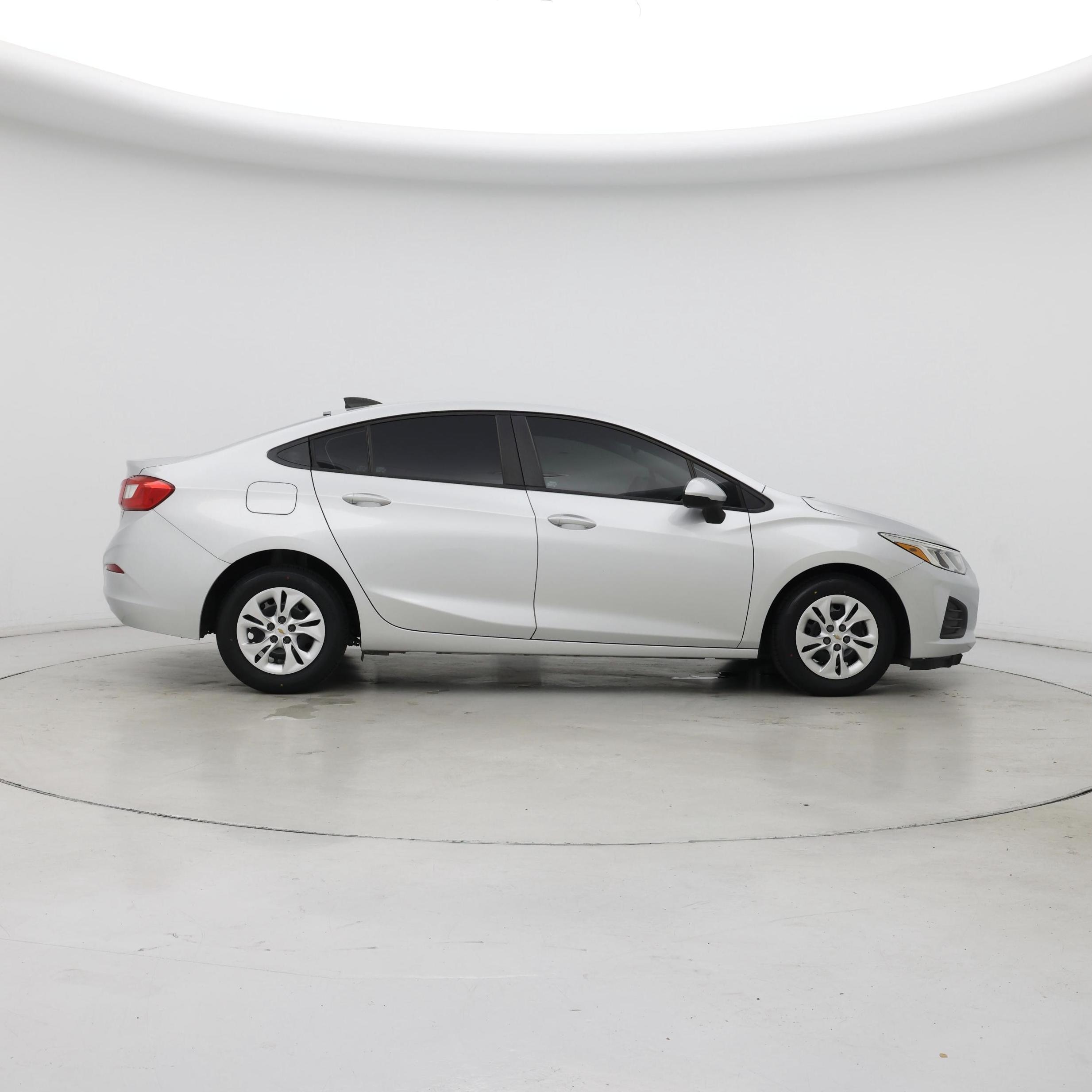 Thumbnail: 2019 Chevrolet Cruze - 7