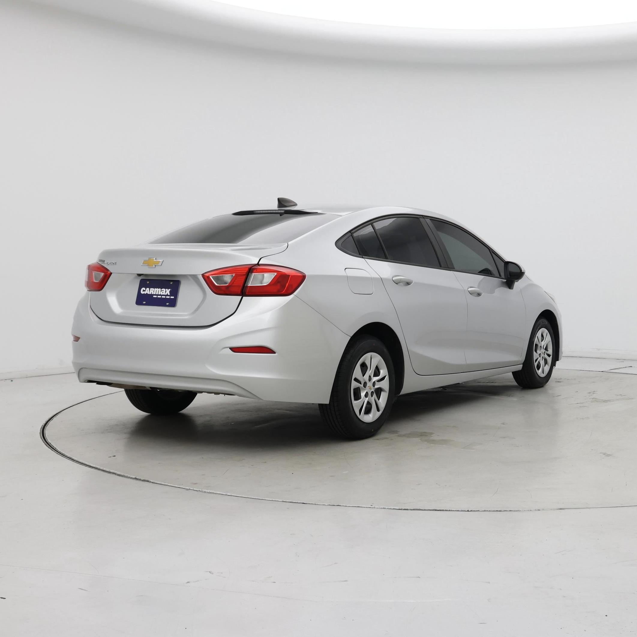 Thumbnail: 2019 Chevrolet Cruze - 8